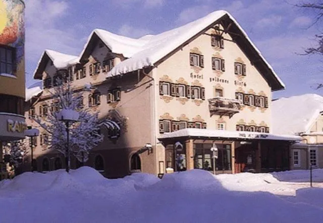 Facade/entrance in Hotel Goldener Hirsch