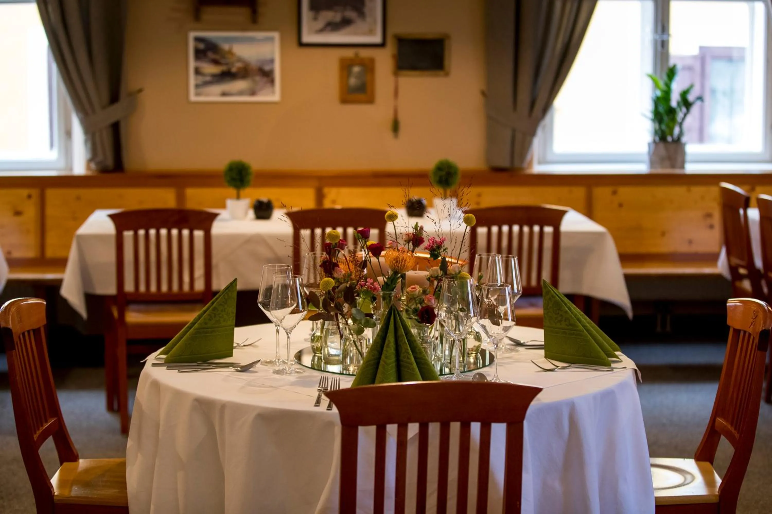 Restaurant/places to eat in JUFA Hotel Murau