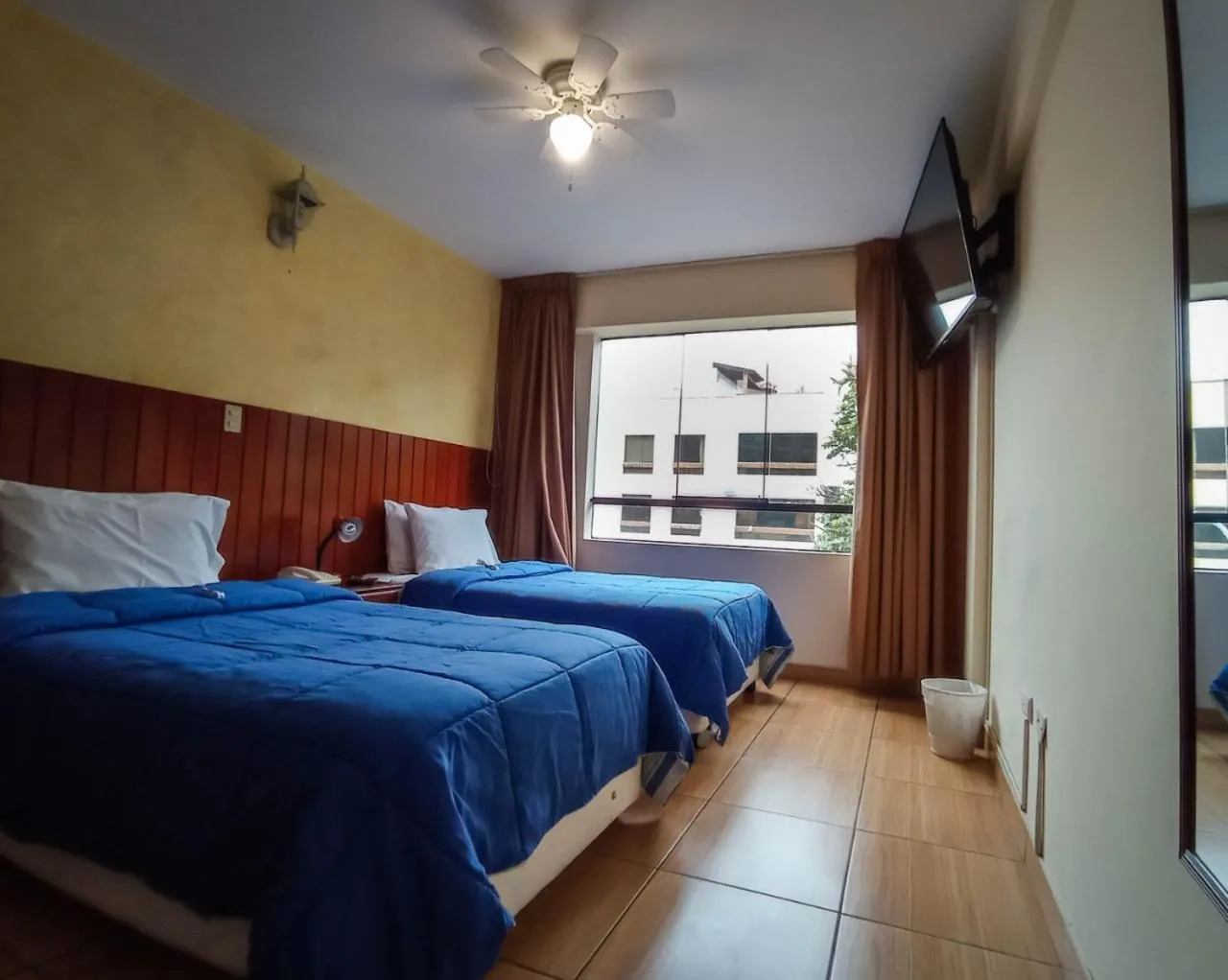 Bed in Hotel El Farolito