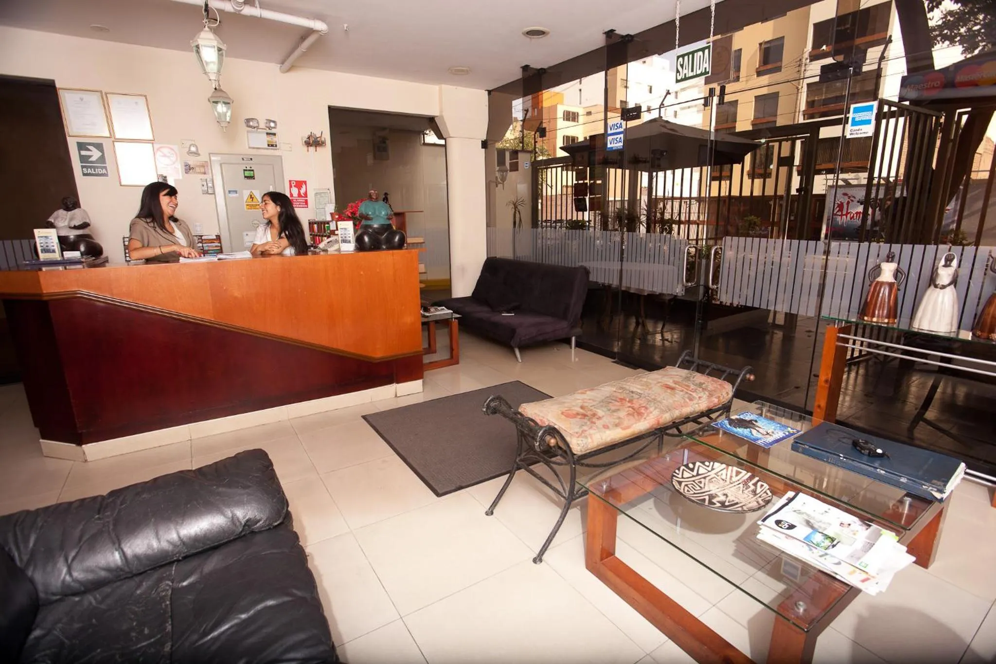 Lobby or reception in Hotel El Farolito