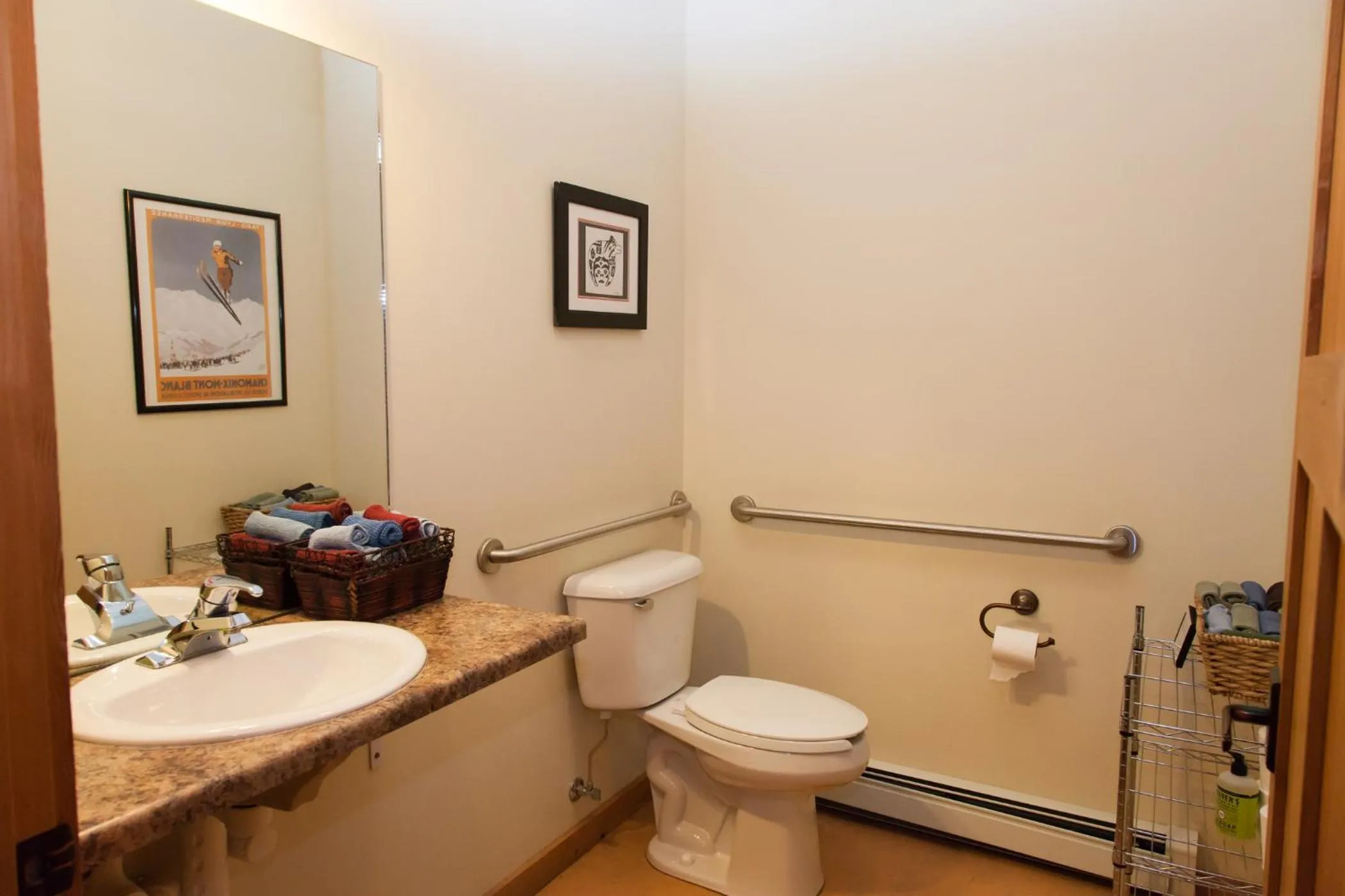 Bathroom in Homestake Lodge