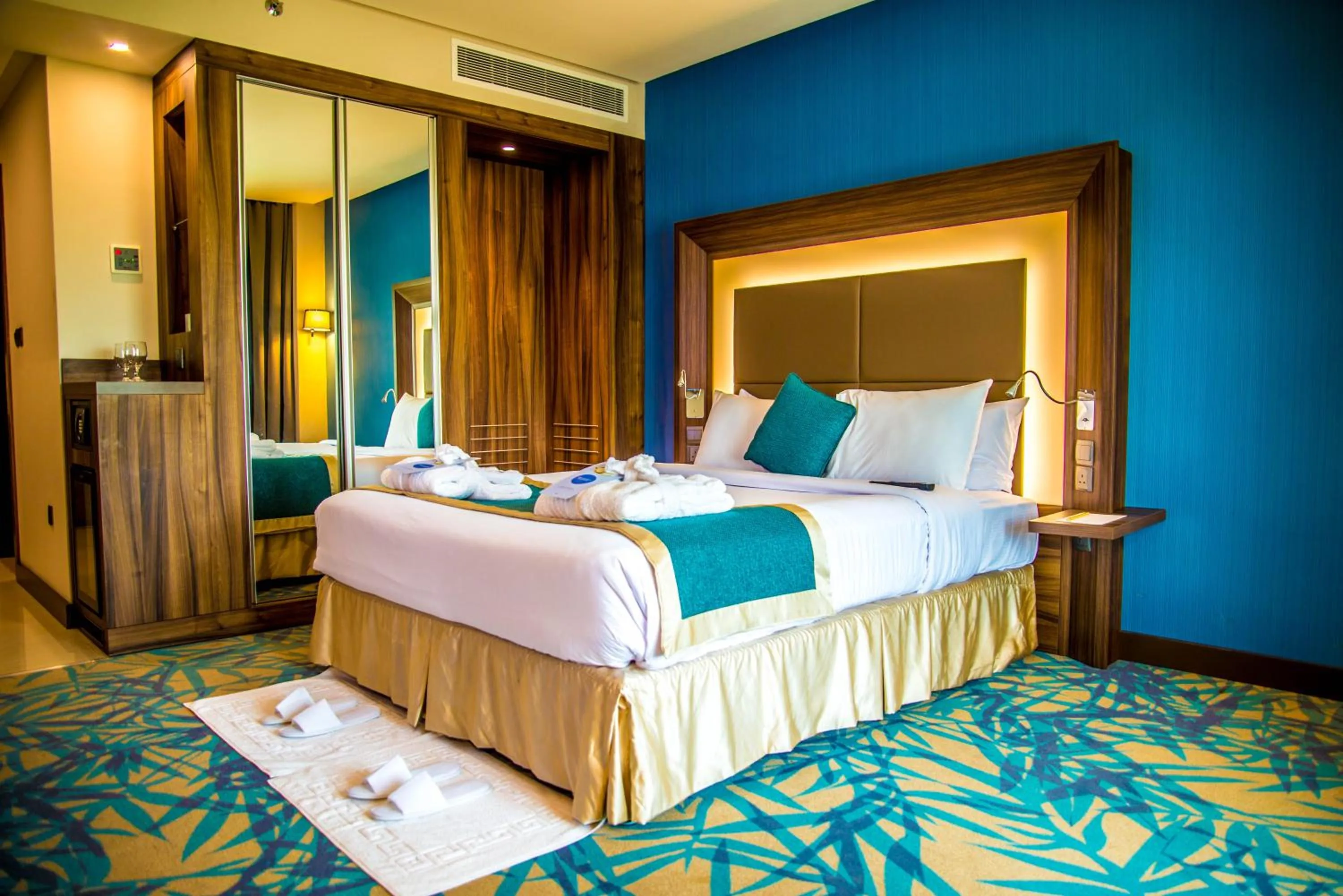 Bed in Novotel Yanbu Albahr