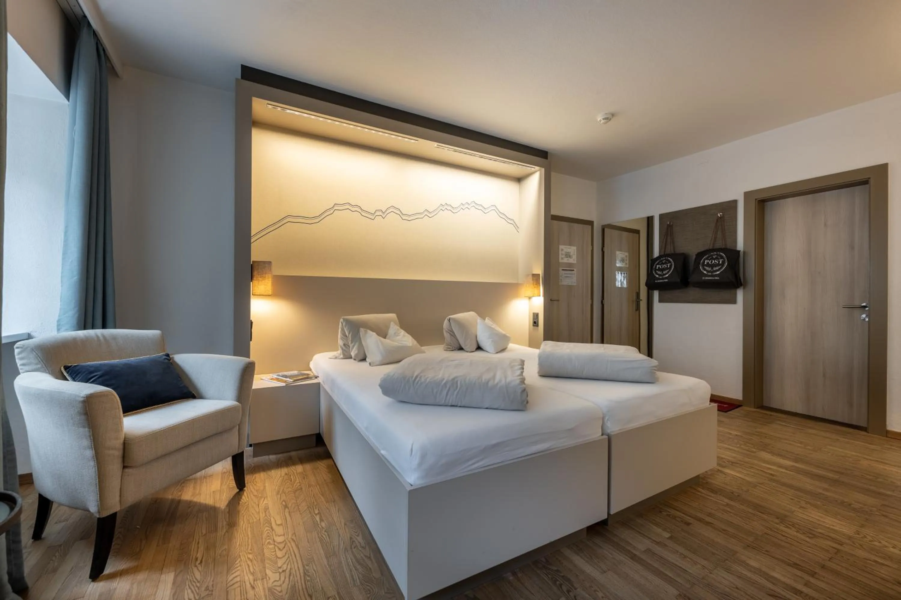 Bedroom, Bed in Hotel Wirtshaus Post