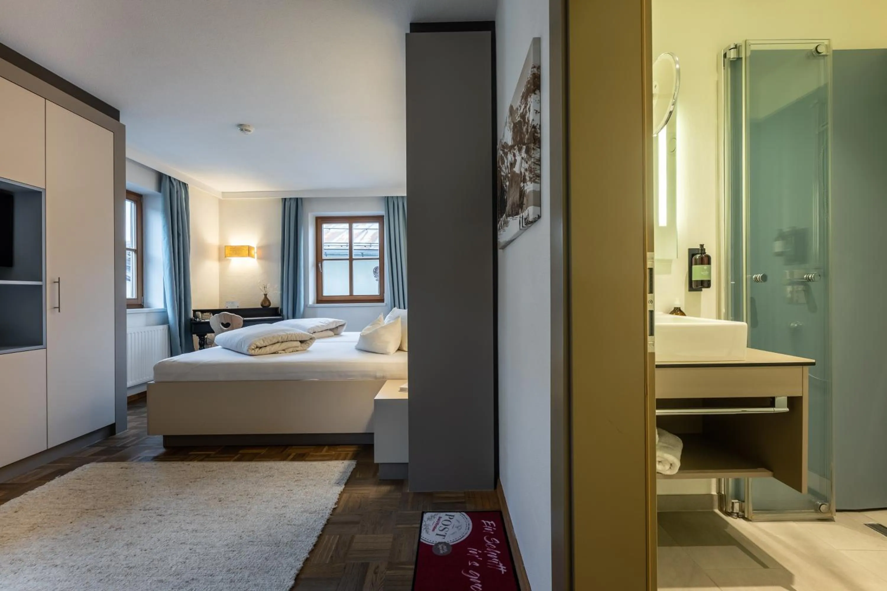 Photo of the whole room, Bed in Hotel Wirtshaus Post