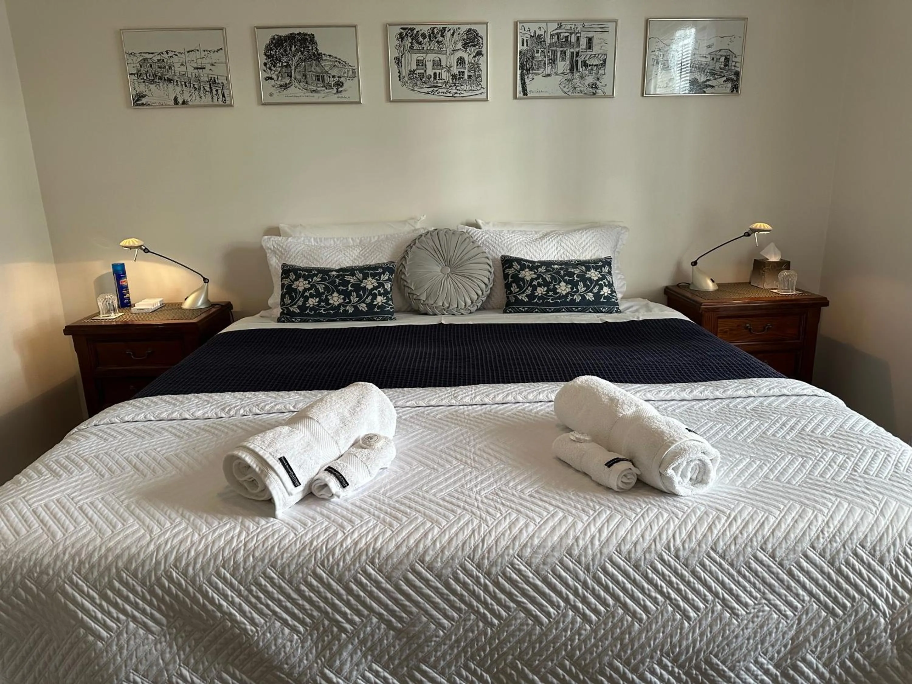 Bedroom, Bed in Palm Beach Bed & Breakfast