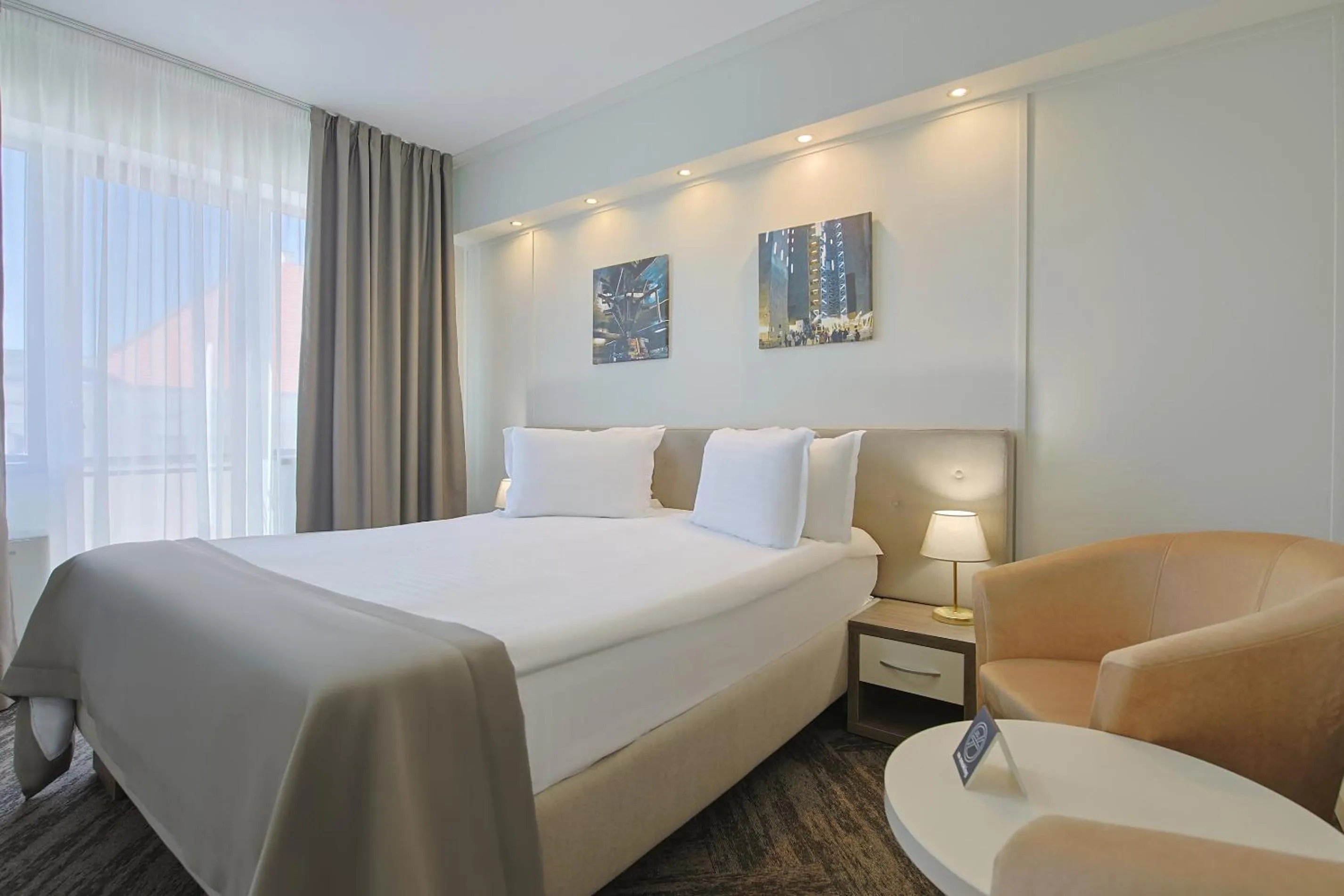 Bed in Potaissa Hotel