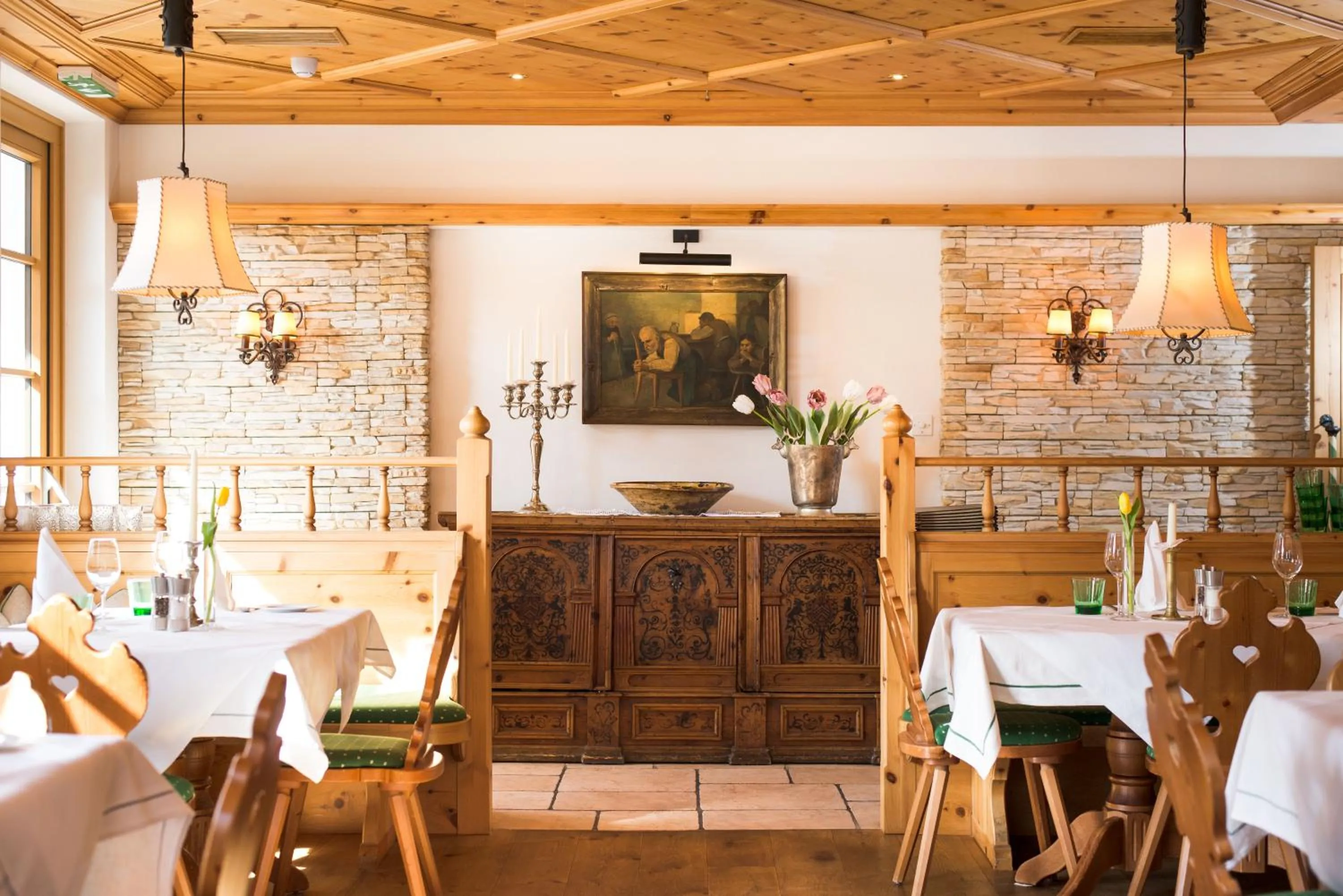 Restaurant/places to eat in Landhotel Römerhof