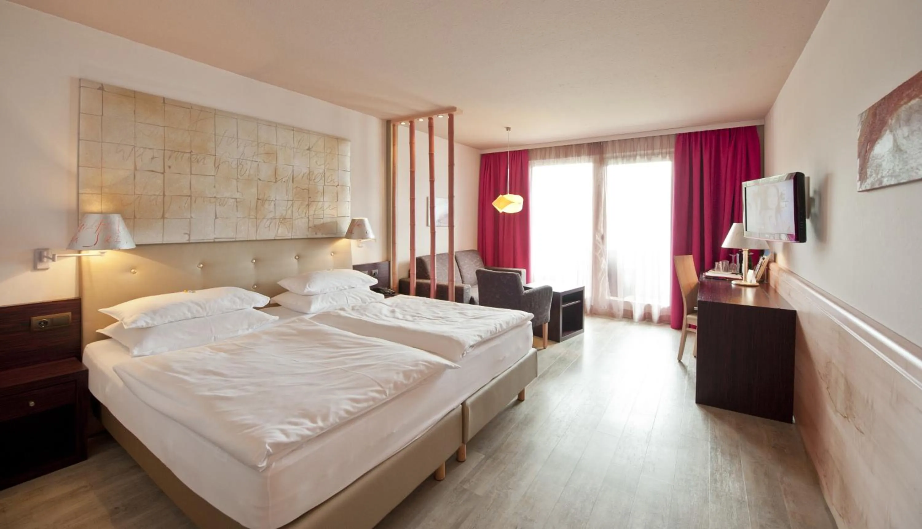 Bed in Hotel Karnerhof