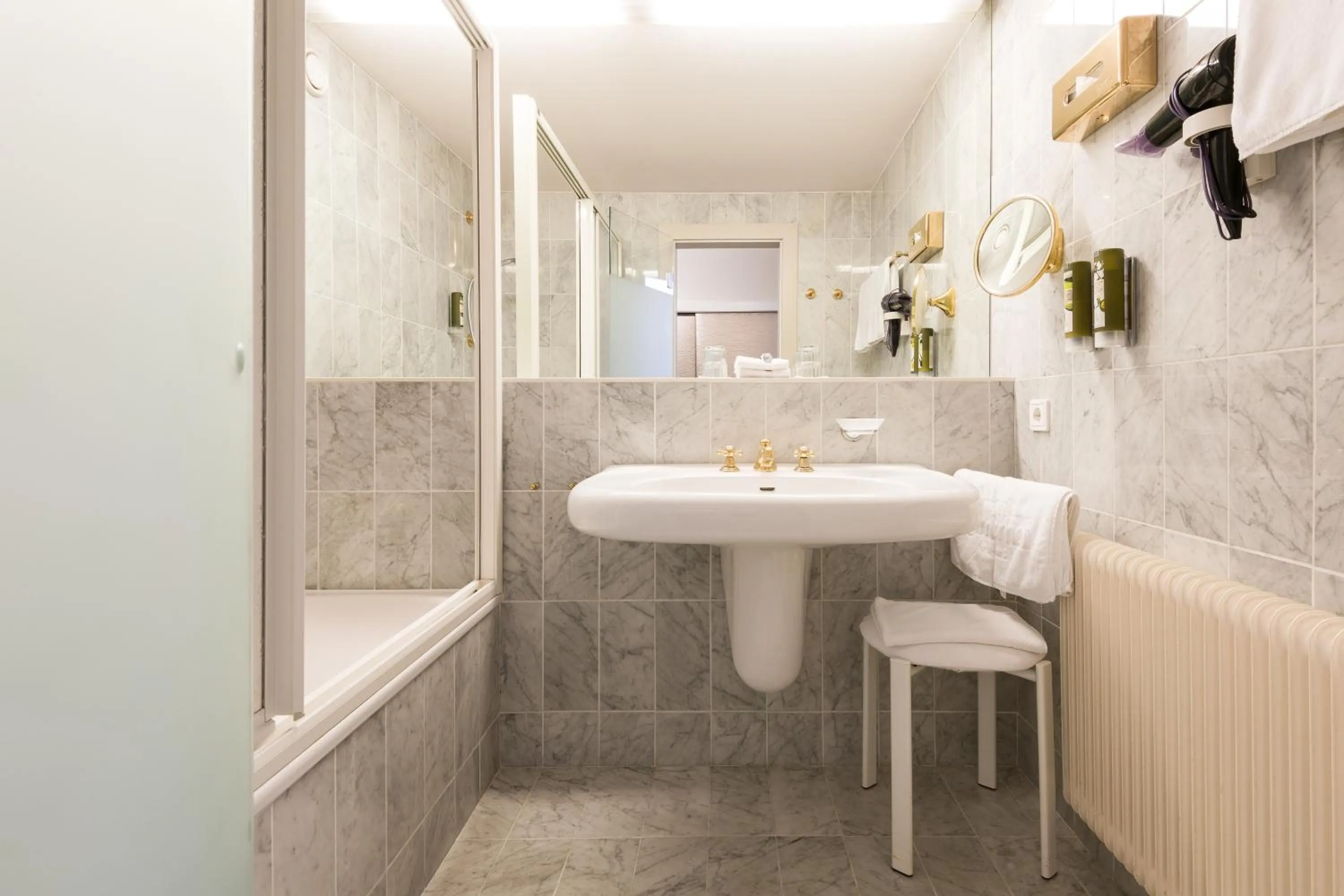 Bathroom in Hotel Karnerhof