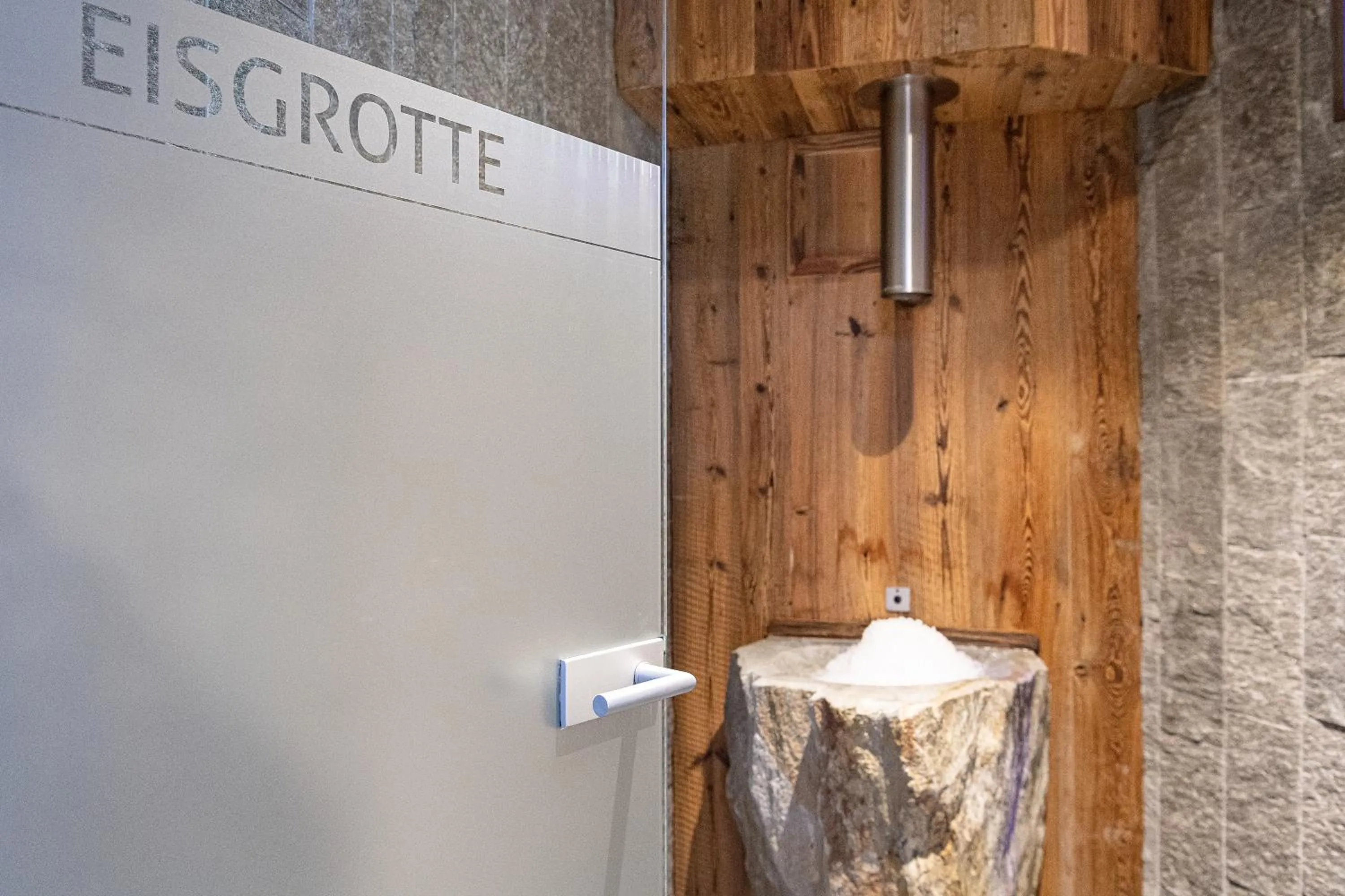 Spa and wellness centre/facilities in Hotel Puint