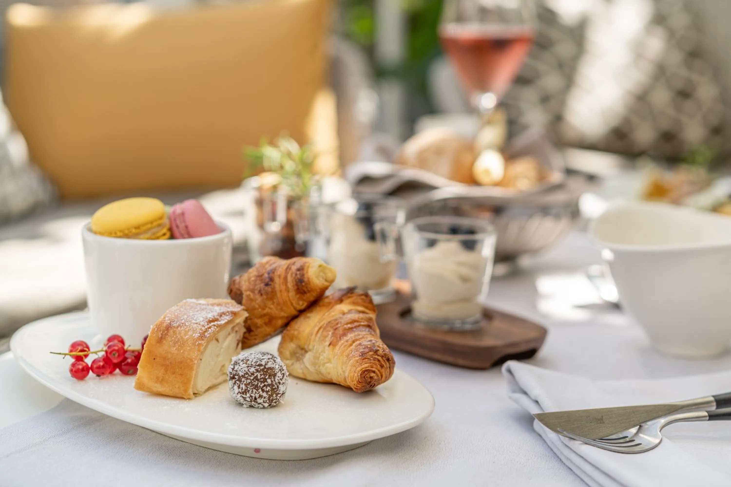 Breakfast in hirschen dornbirn - das boutiquestyle hotel - skyrelax & wellness im rooftop