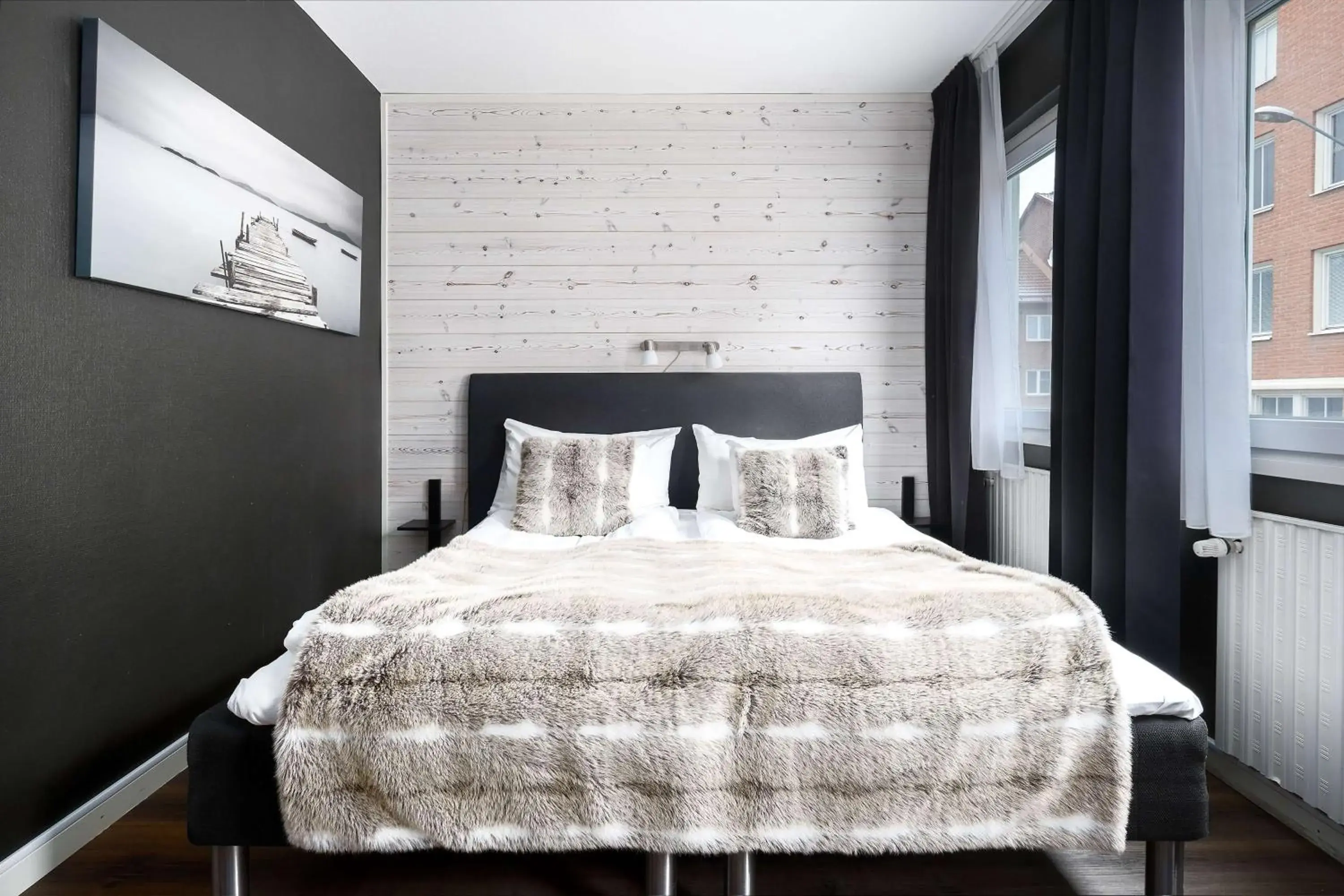 Standard Twin Room in Sure Hotel by Best Western Algen Standard Twin Room in Sure Hotel by Best Western Algen