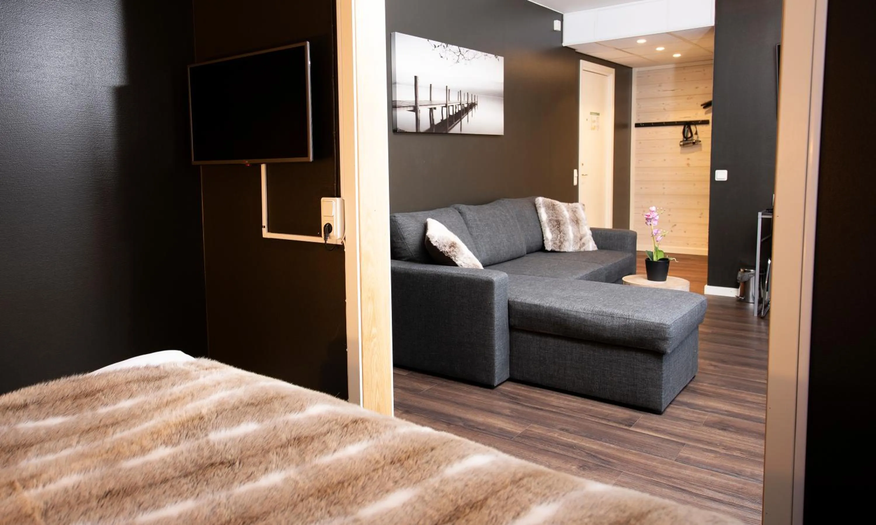 Seating area, Bed in Sure Hotel by Best Western Algen