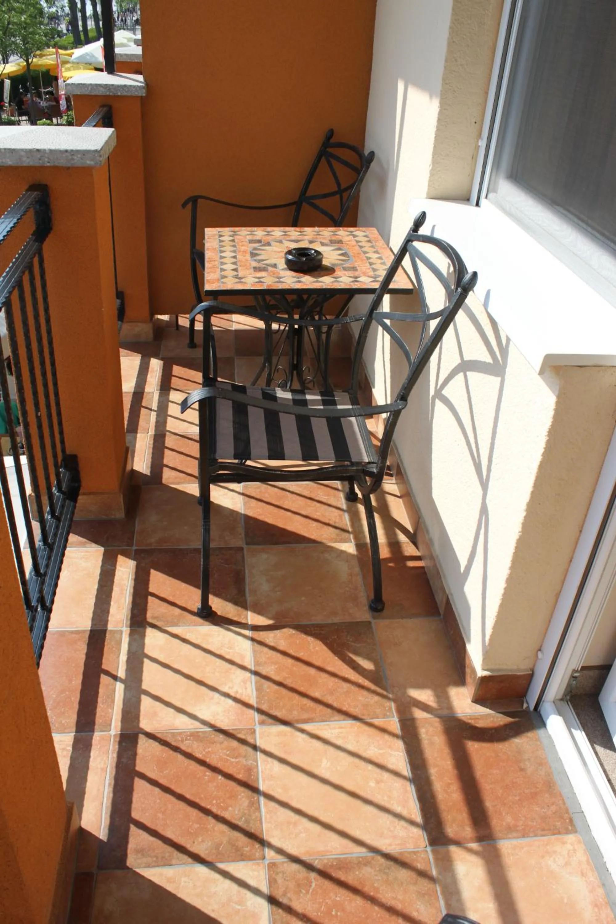 Balcony/Terrace in Hotel Al Faro Lodge am See