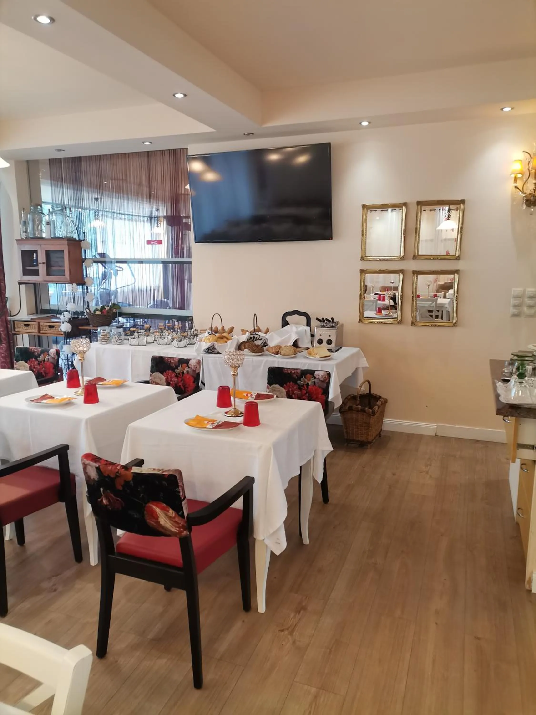 Restaurant/places to eat in Hotel Al Faro Lodge am See