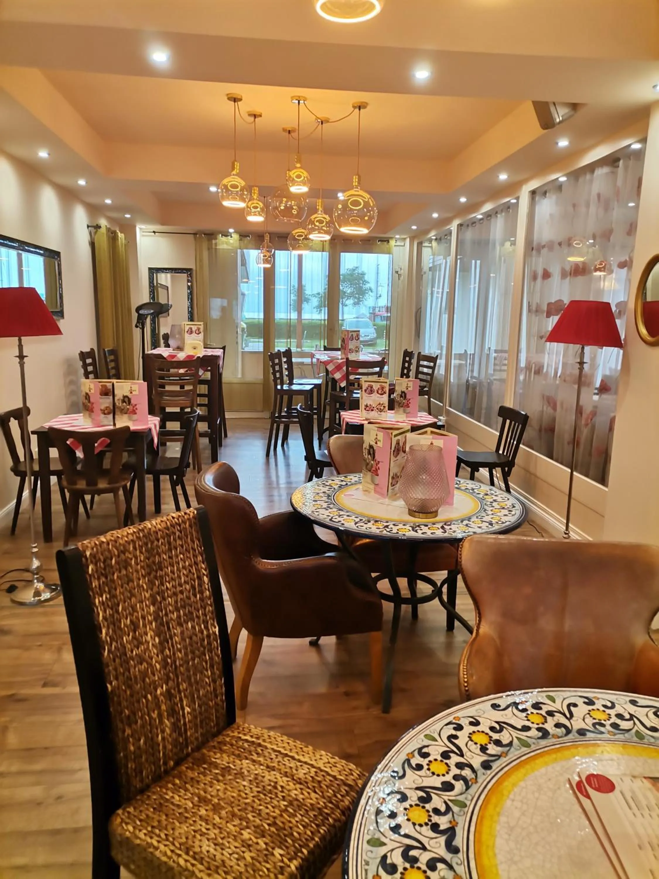 Lounge or bar in Hotel Al Faro Lodge am See