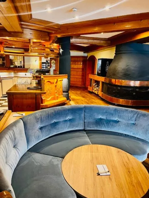 Restaurant/places to eat in Wellness Aparthotel "Lechlife" incl Pool - 400m zum SKILIFT