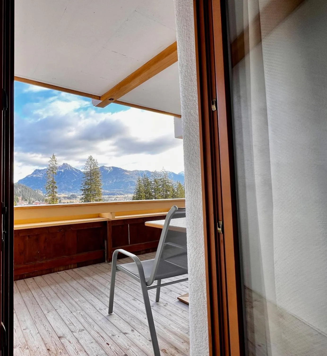 Balcony/Terrace in Wellness Aparthotel "Lechlife" incl Pool - 400m zum SKILIFT