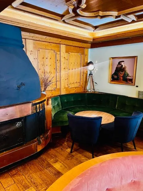 Restaurant/places to eat in Wellness Aparthotel "Lechlife" incl Pool - 400m zum SKILIFT