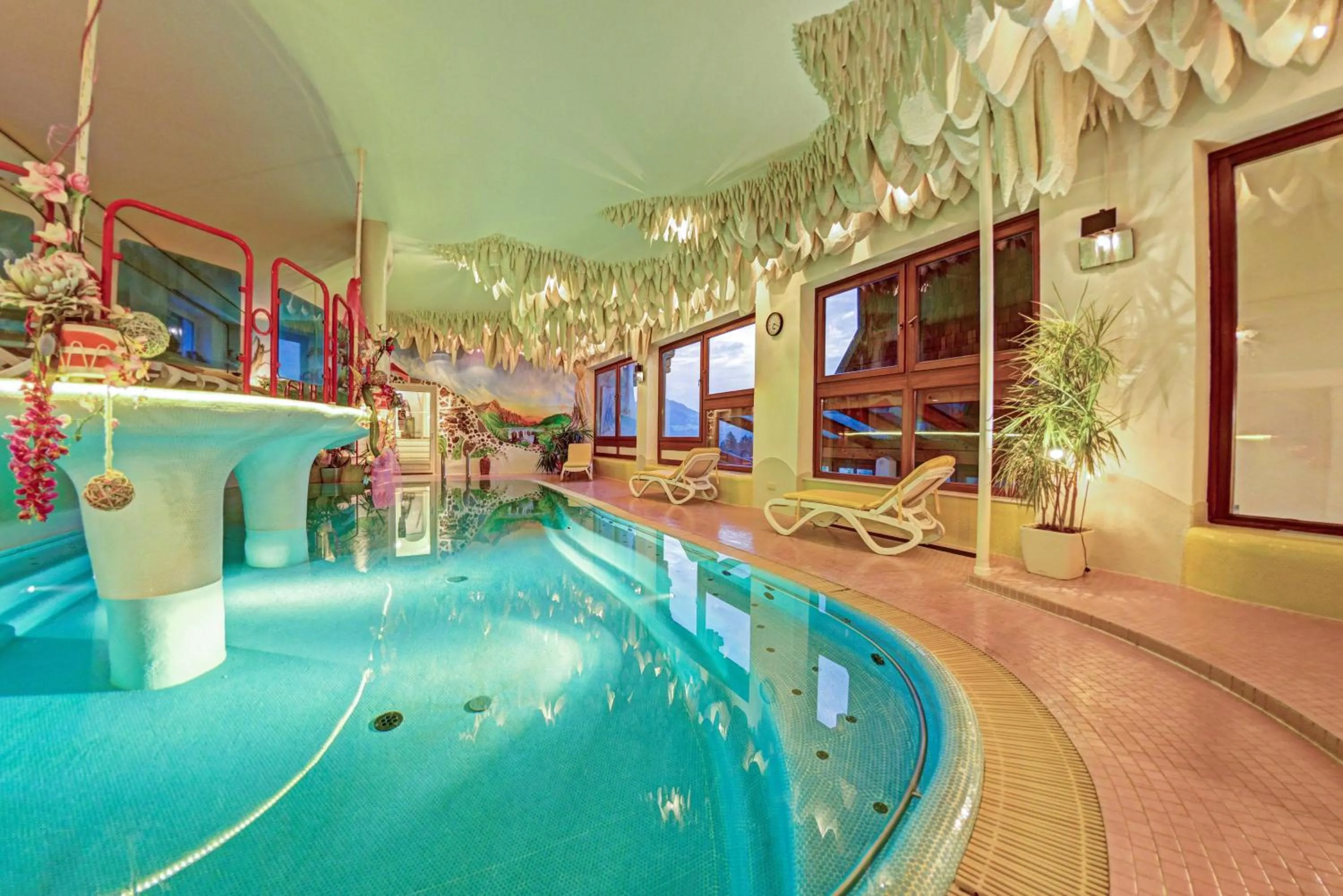 Swimming pool in Hotel Glocknerhof