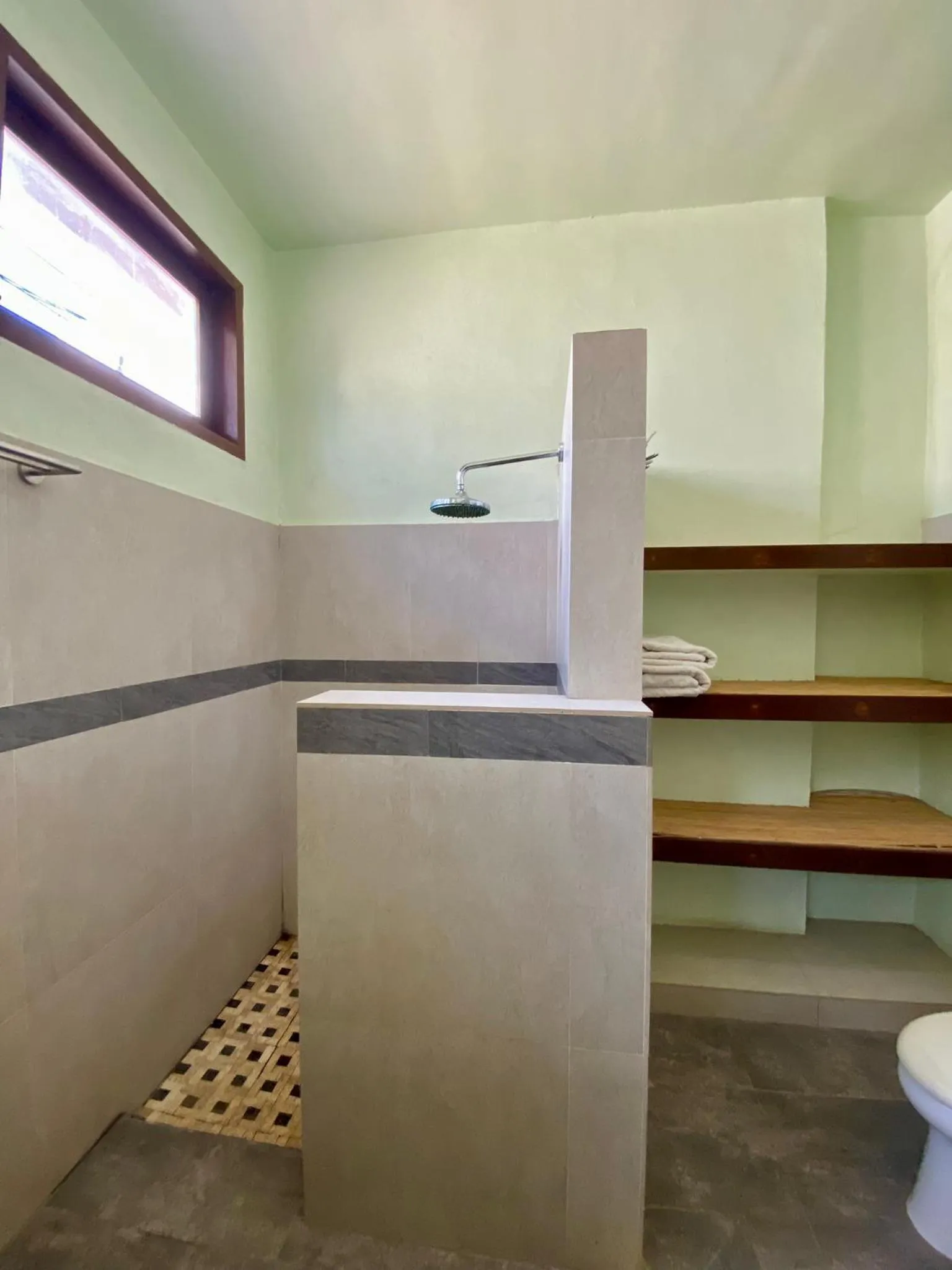 Bathroom in Trawangan Nirvana