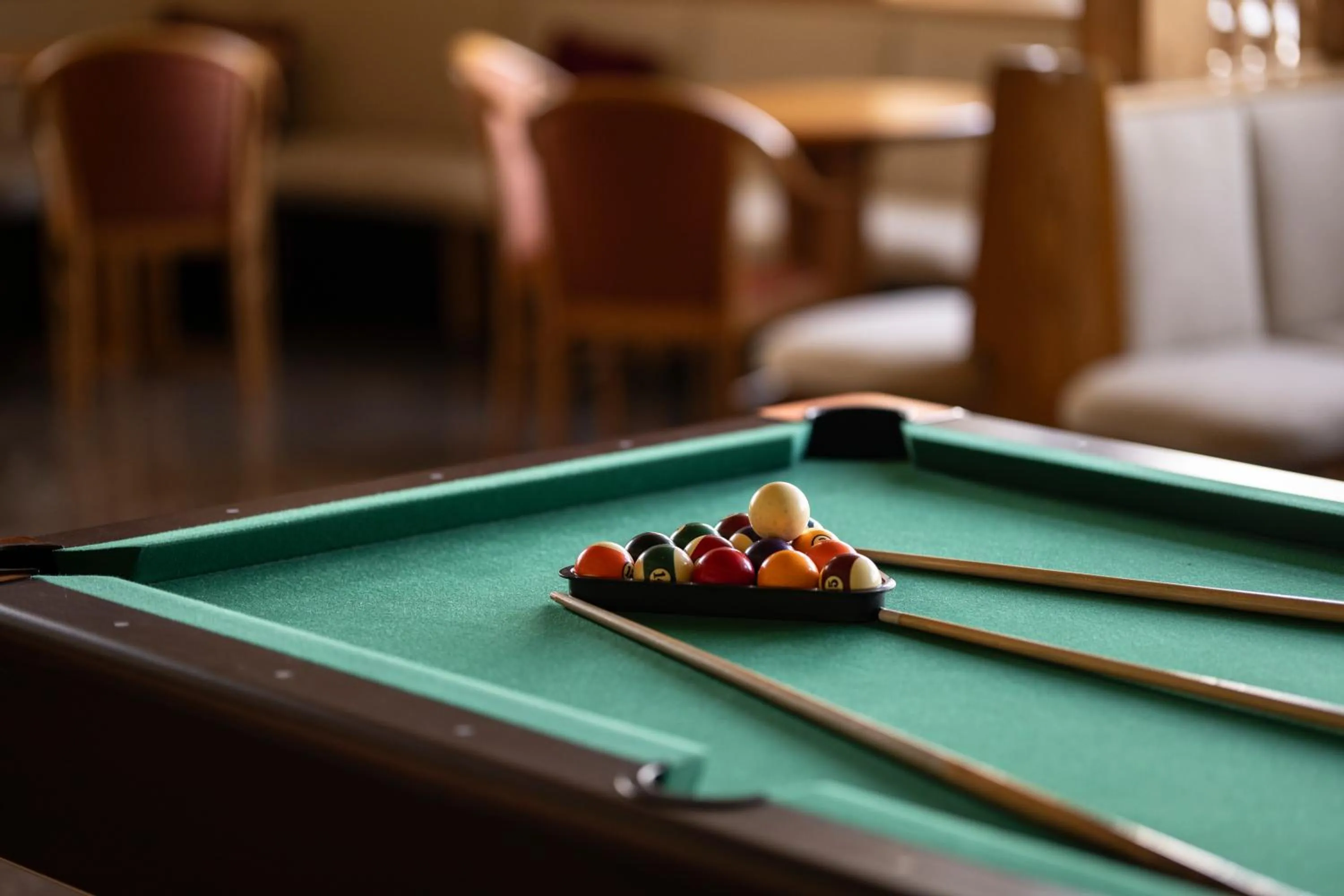 Communal lounge/ TV room in Sporthotel am Semmering