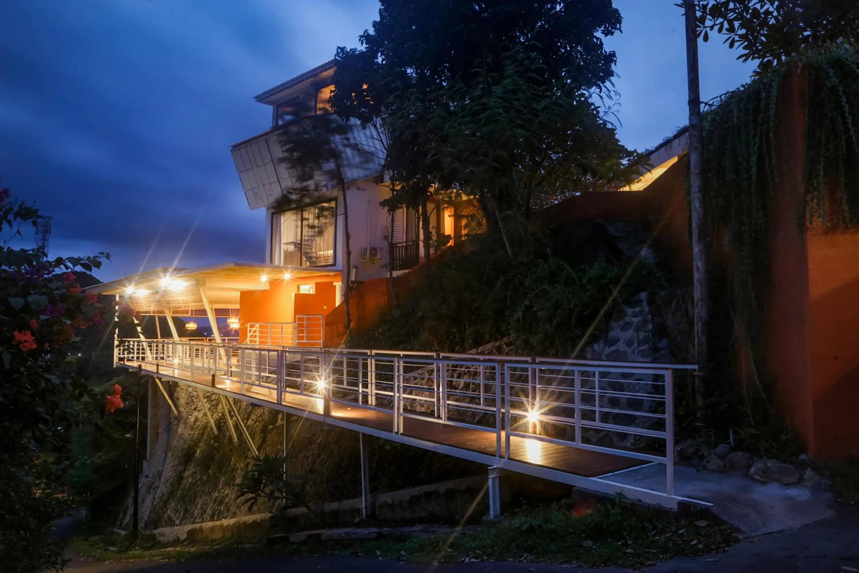 Property building in Seven Havens Residence