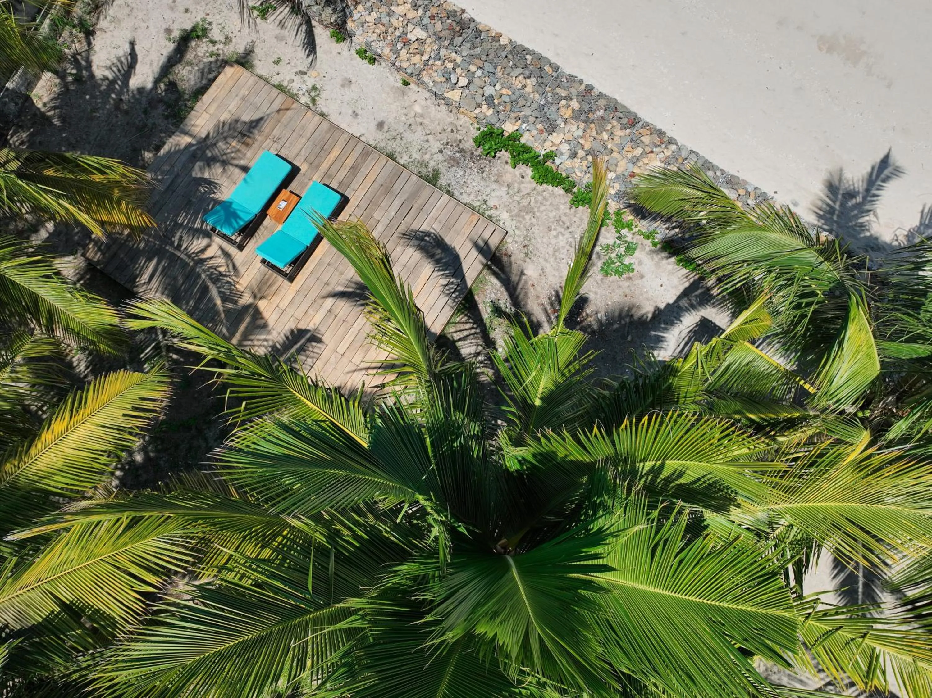 Property building in Myamo Beach Lodge