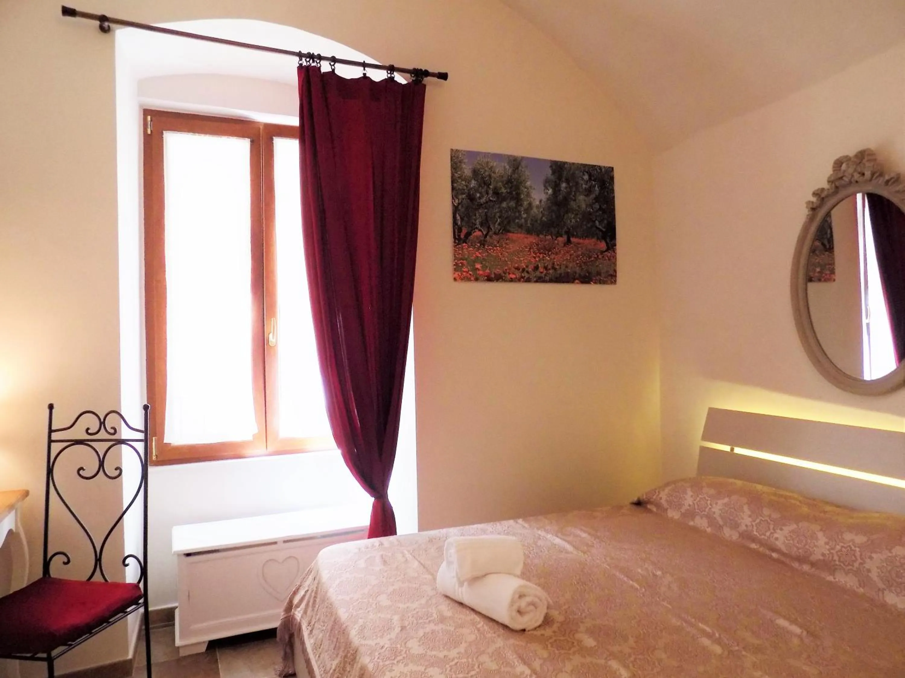 Photo of the whole room in B&B ANTICO GRANAIO