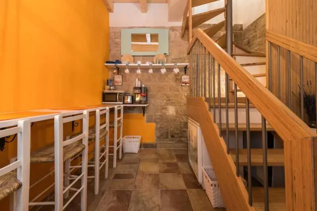 Communal kitchen in B&B ANTICO GRANAIO