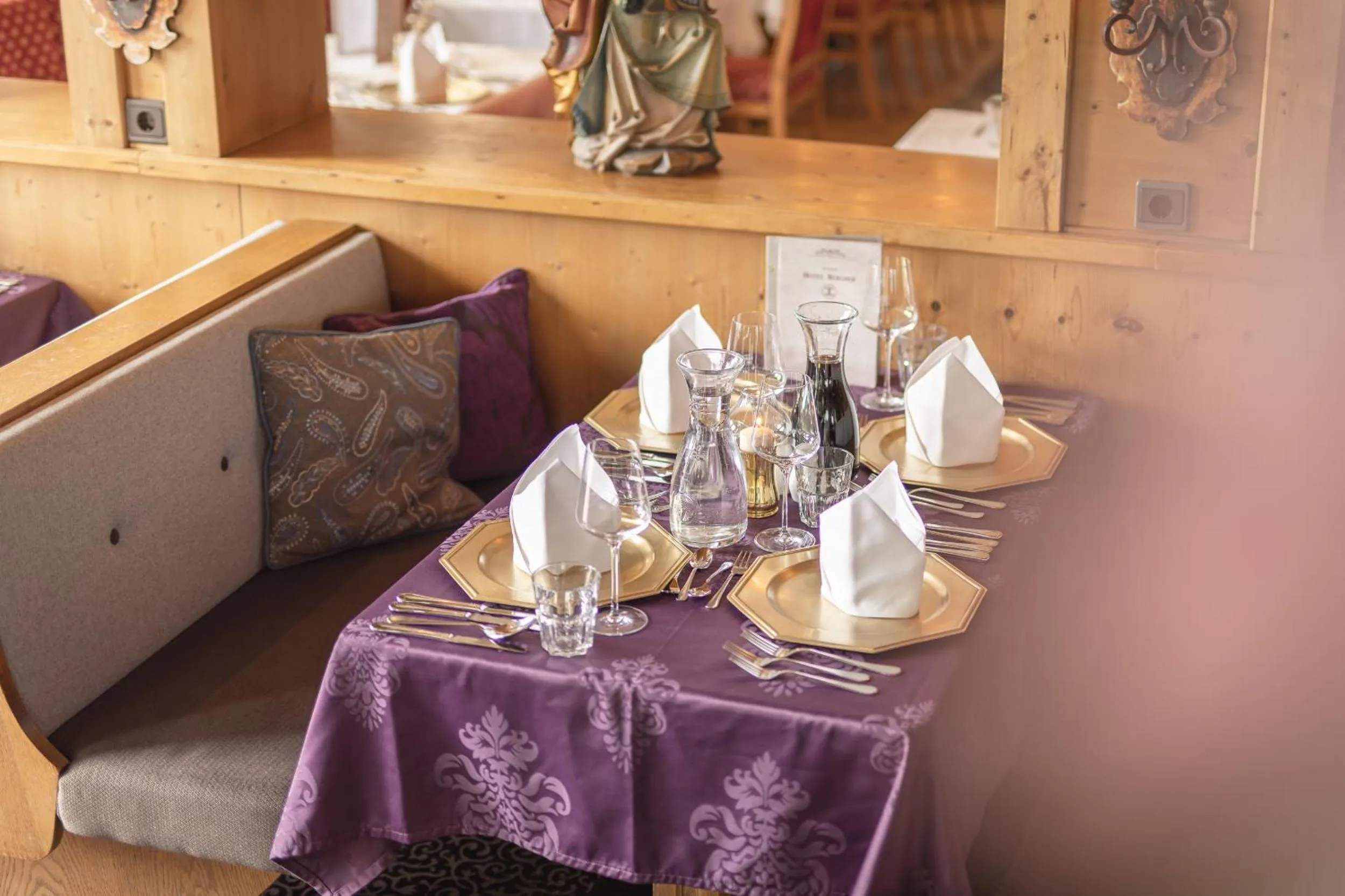 Restaurant/places to eat in Hotel Berghof