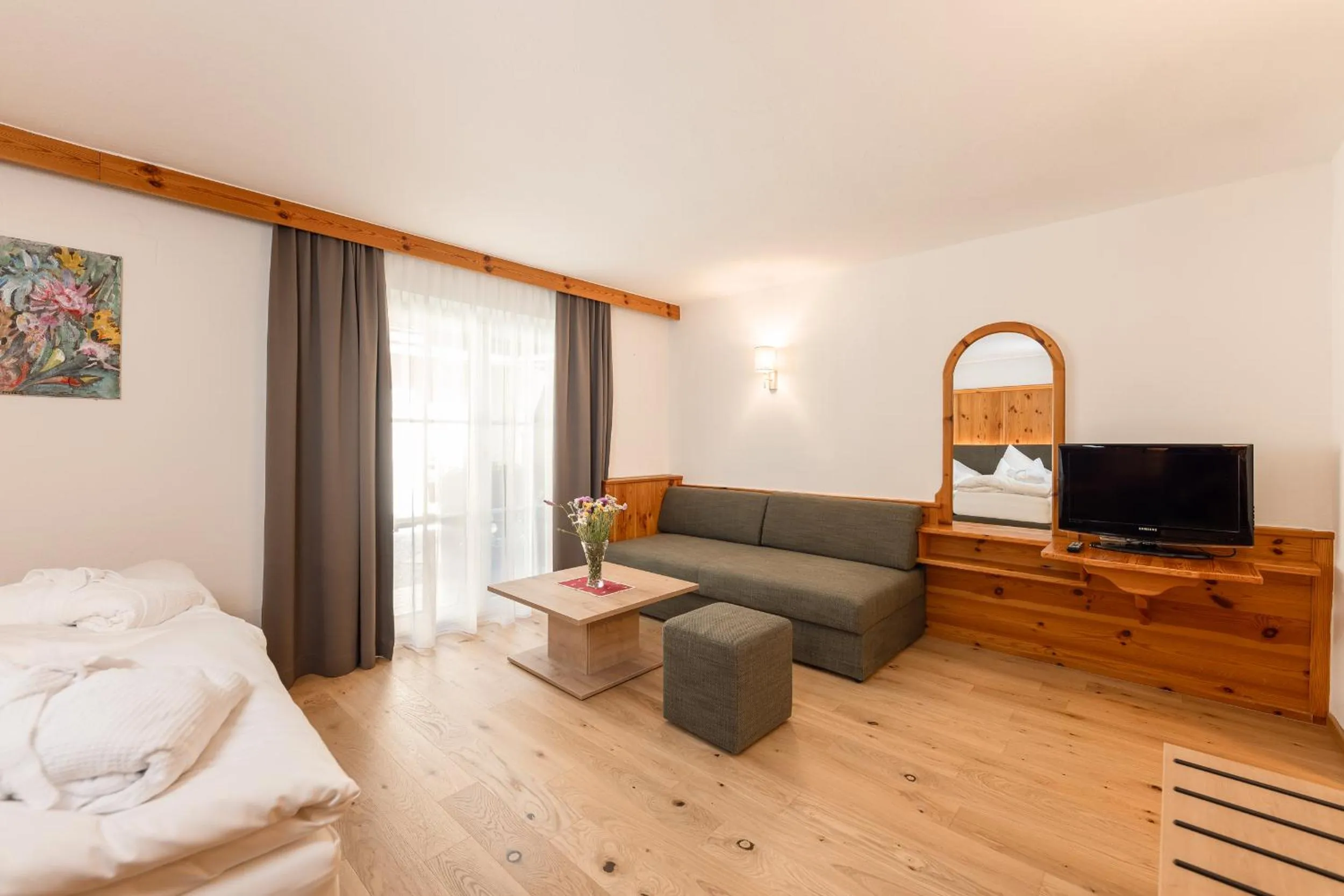 Photo of the whole room in Hotel Berghof