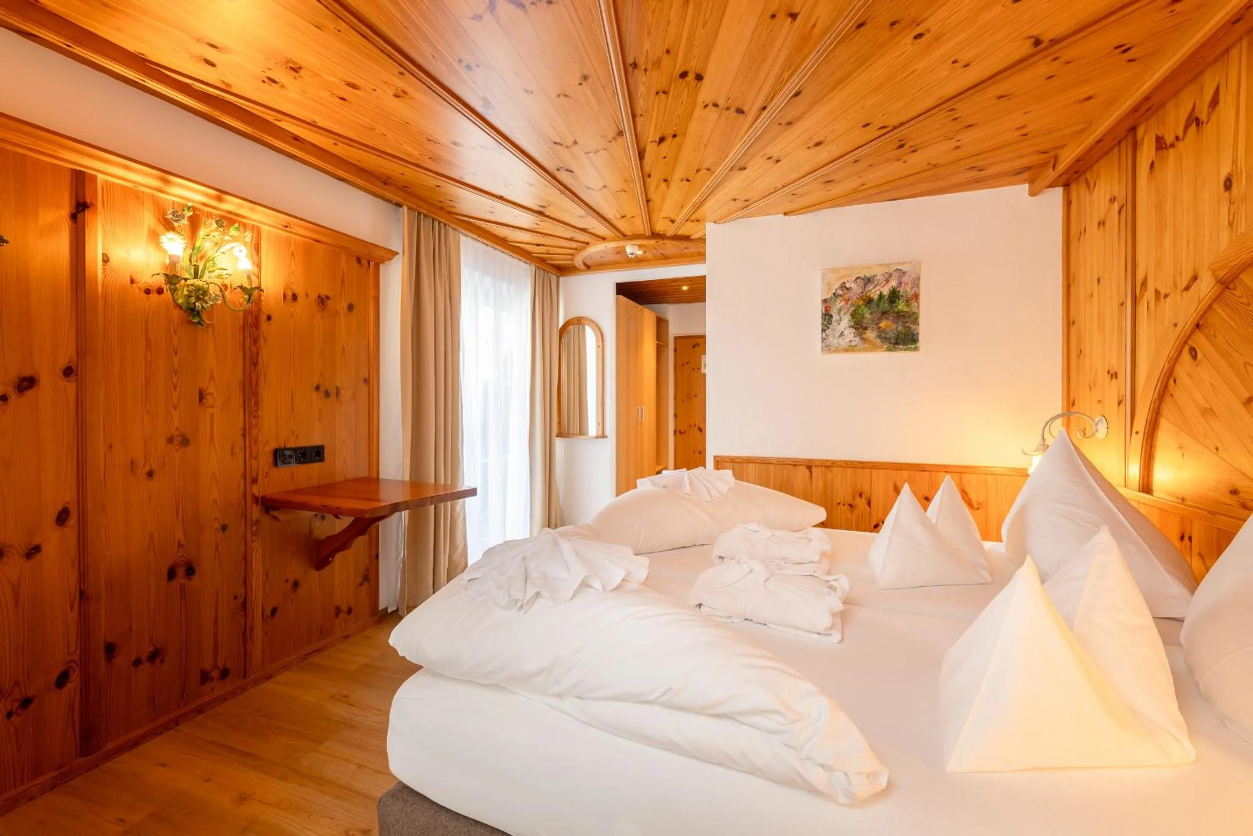 Photo of the whole room, Bed in Hotel Berghof