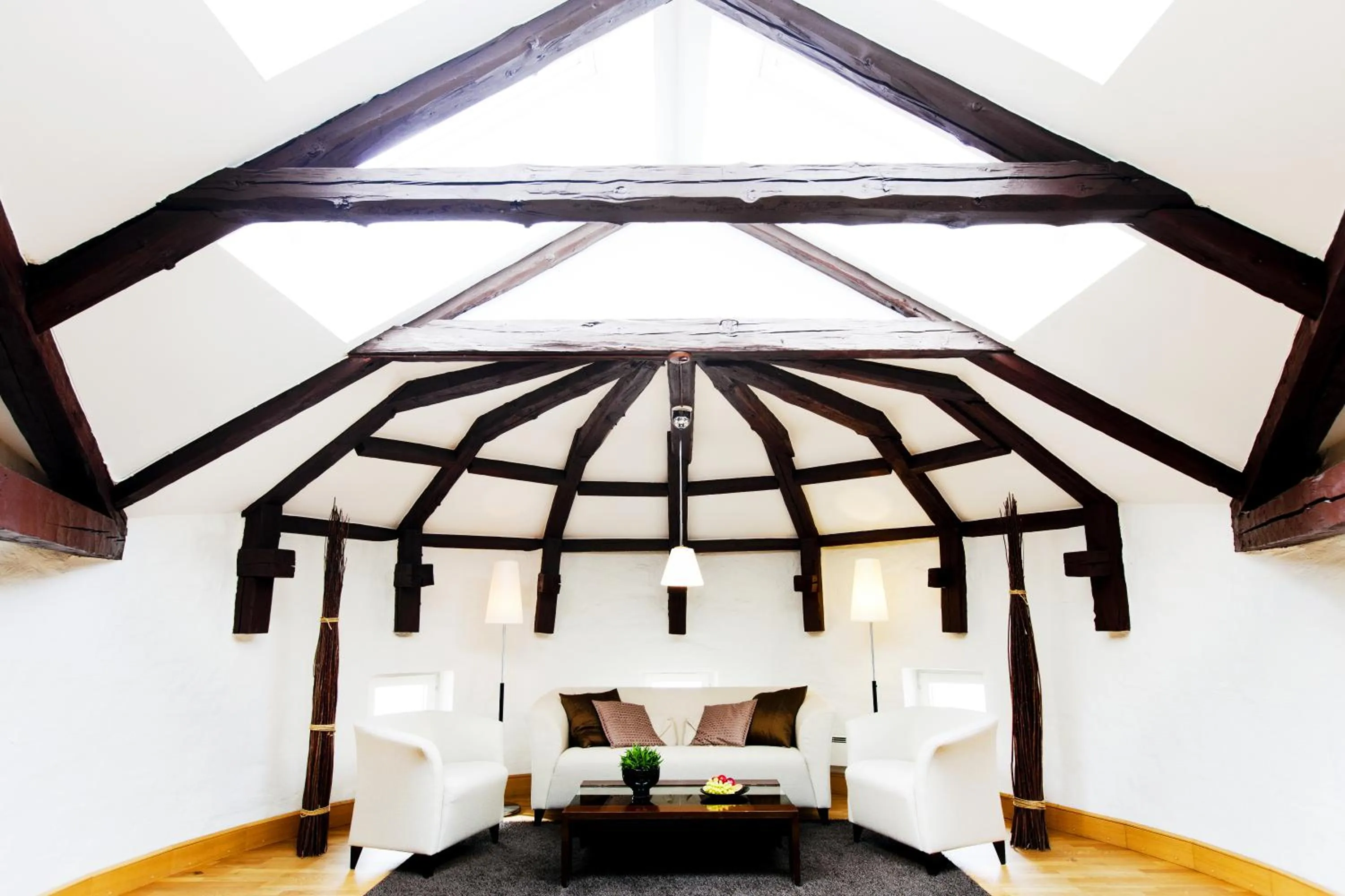 Seating area, Bed in Elite Hotel Knaust