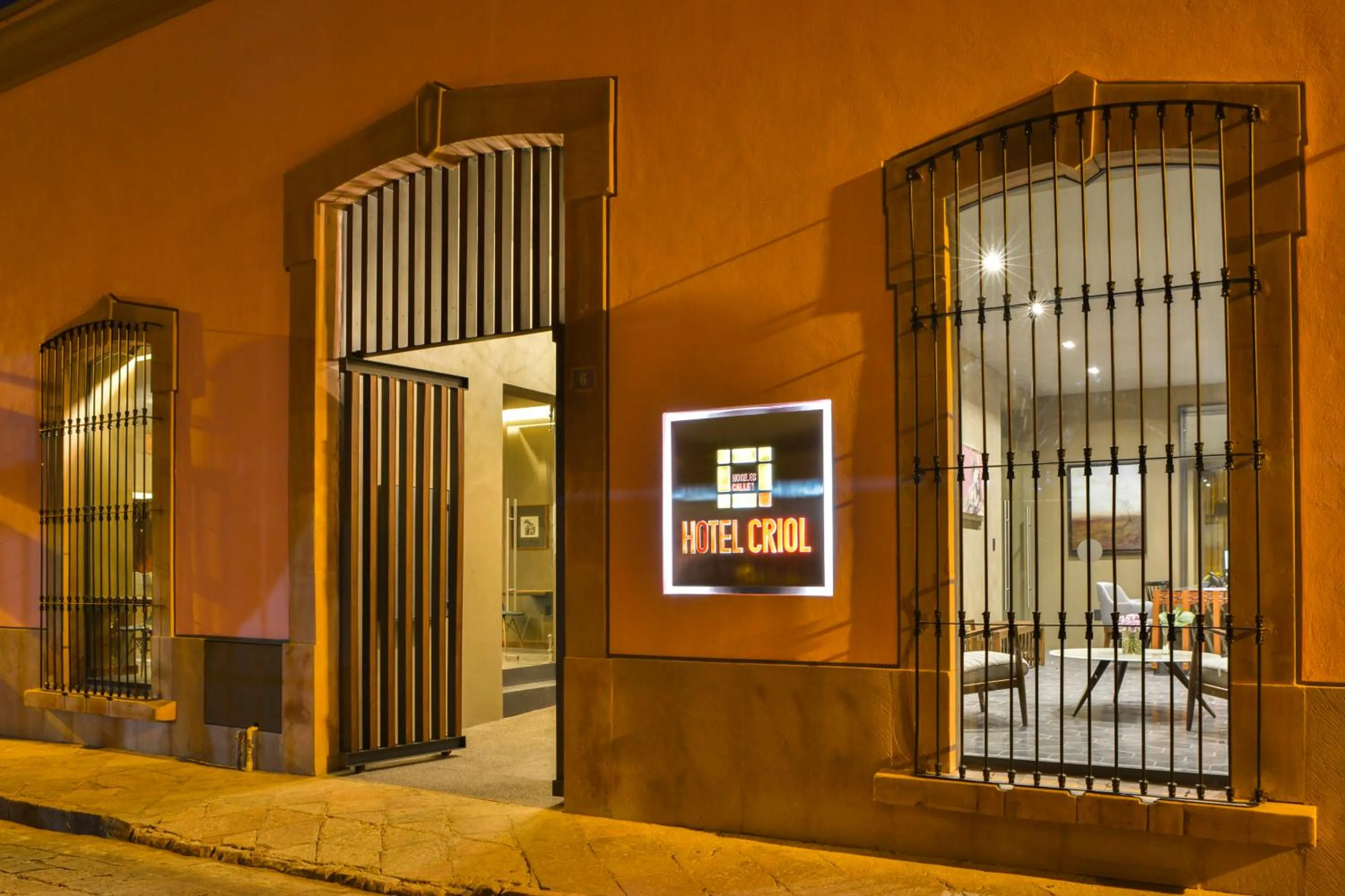 Facade/entrance in Hotel Criol