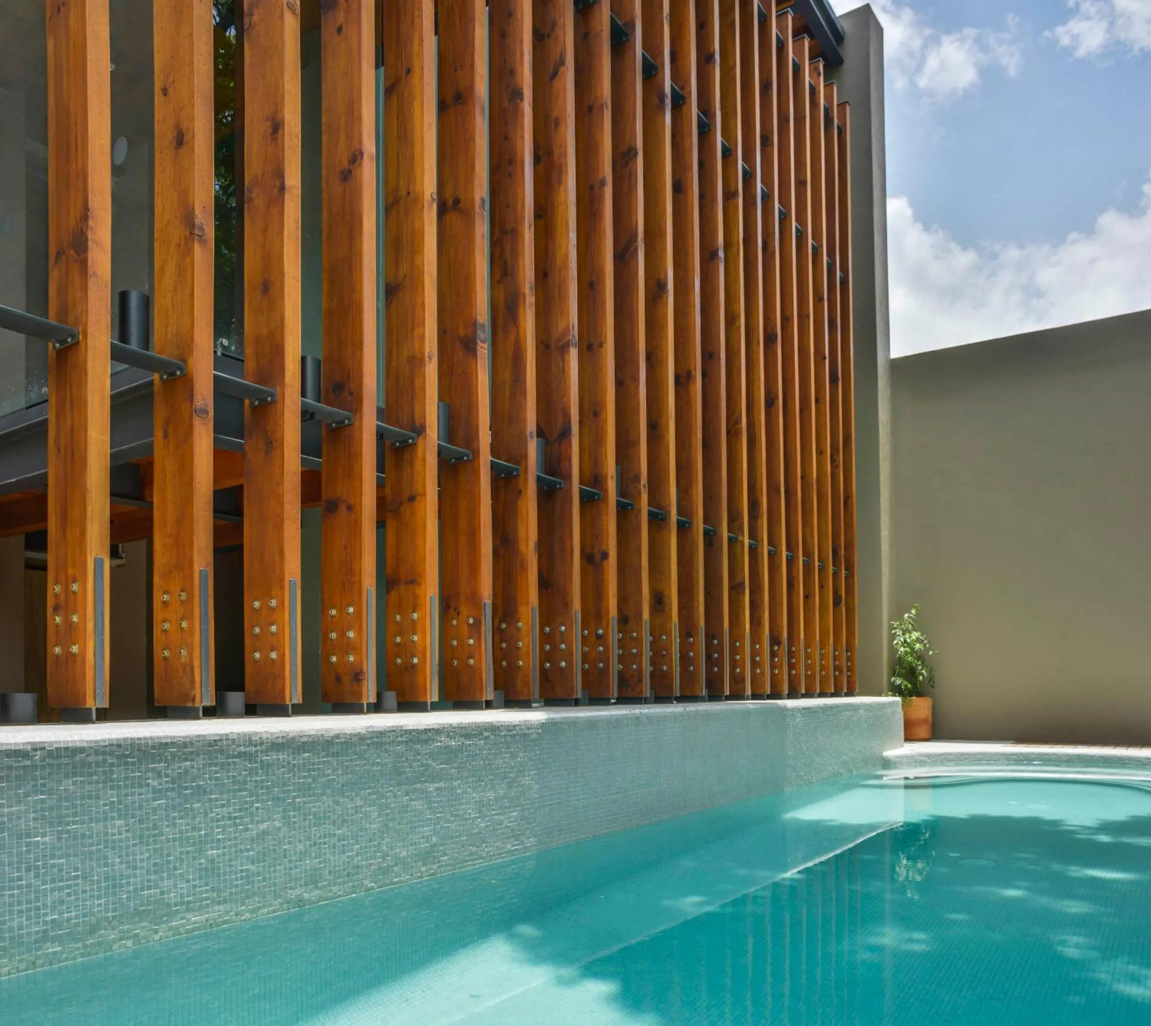 Swimming pool in Hotel Criol