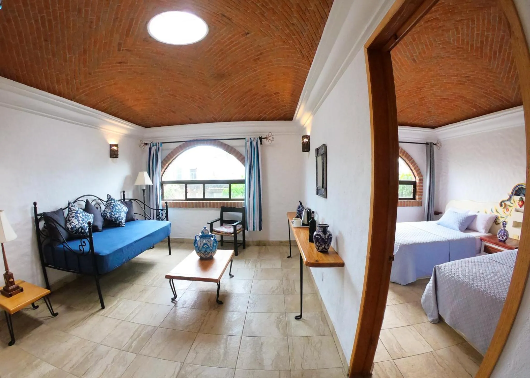 Living room, Bed in Hacienda San Patricio