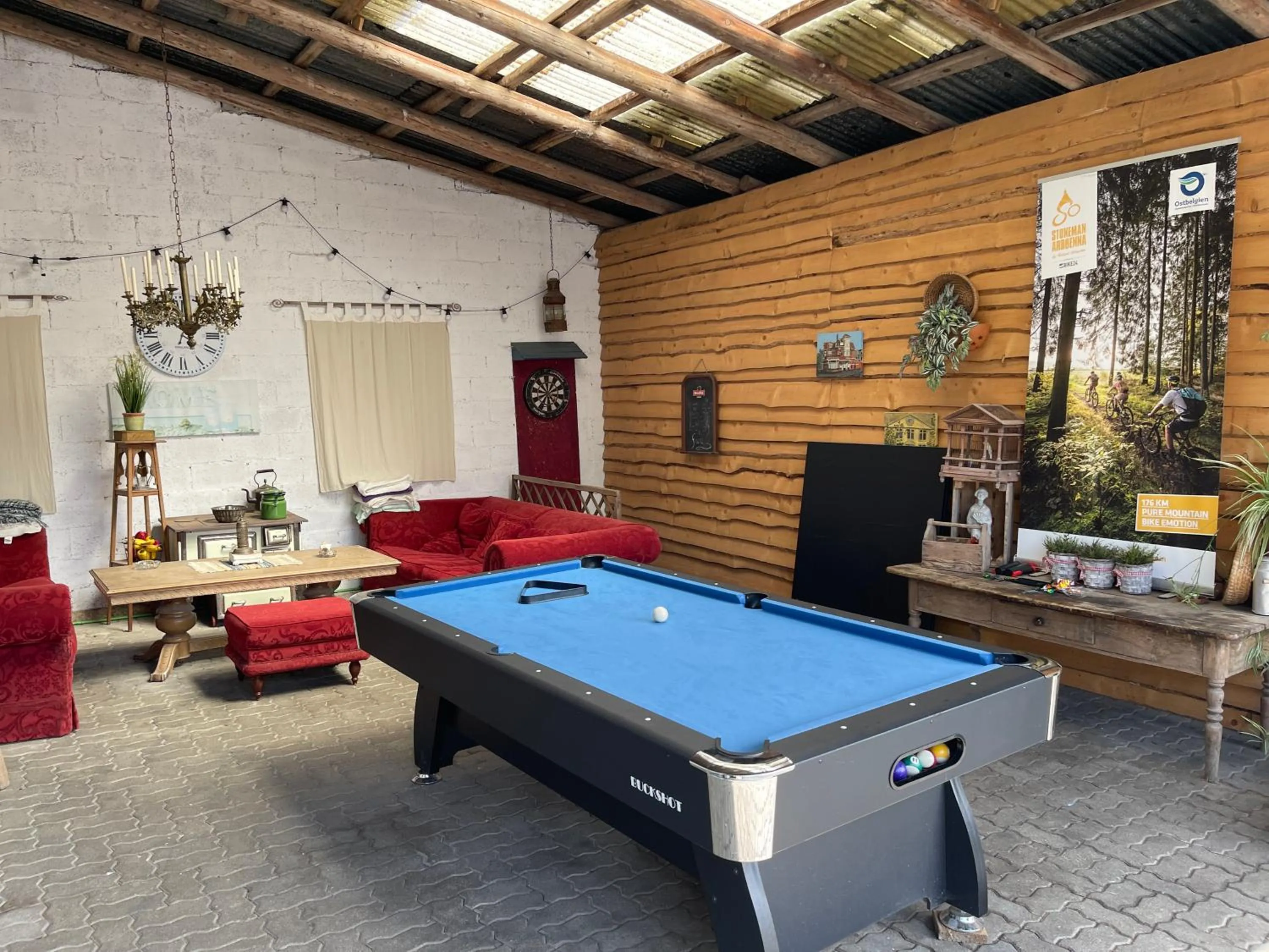 Billiard in B&B De Eifelhoeve