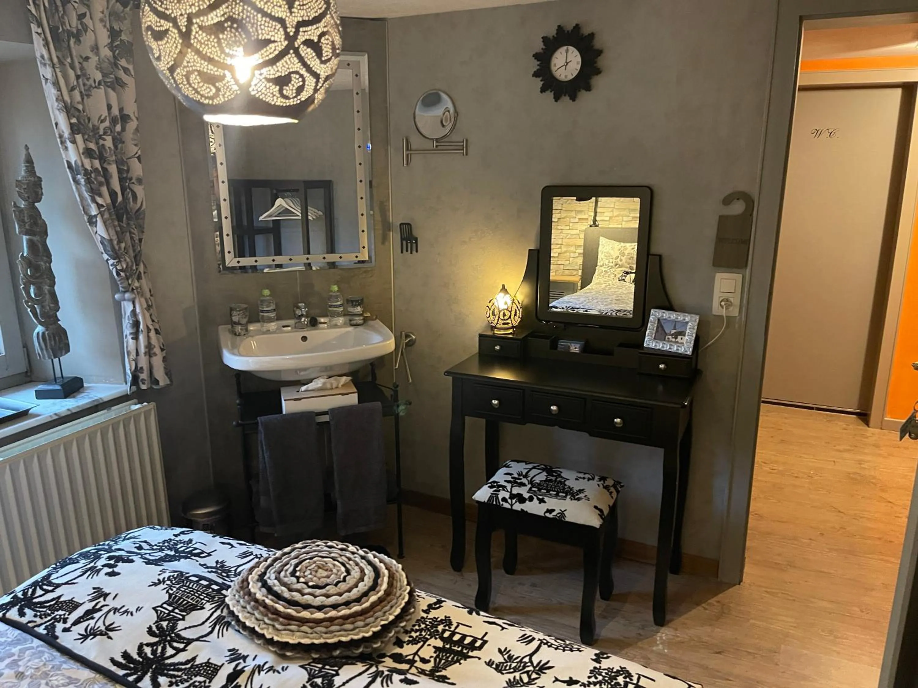 Bedroom in B&B De Eifelhoeve