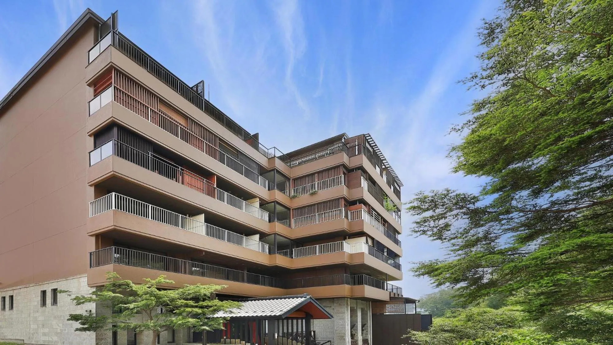 Property building in Tsuganoki