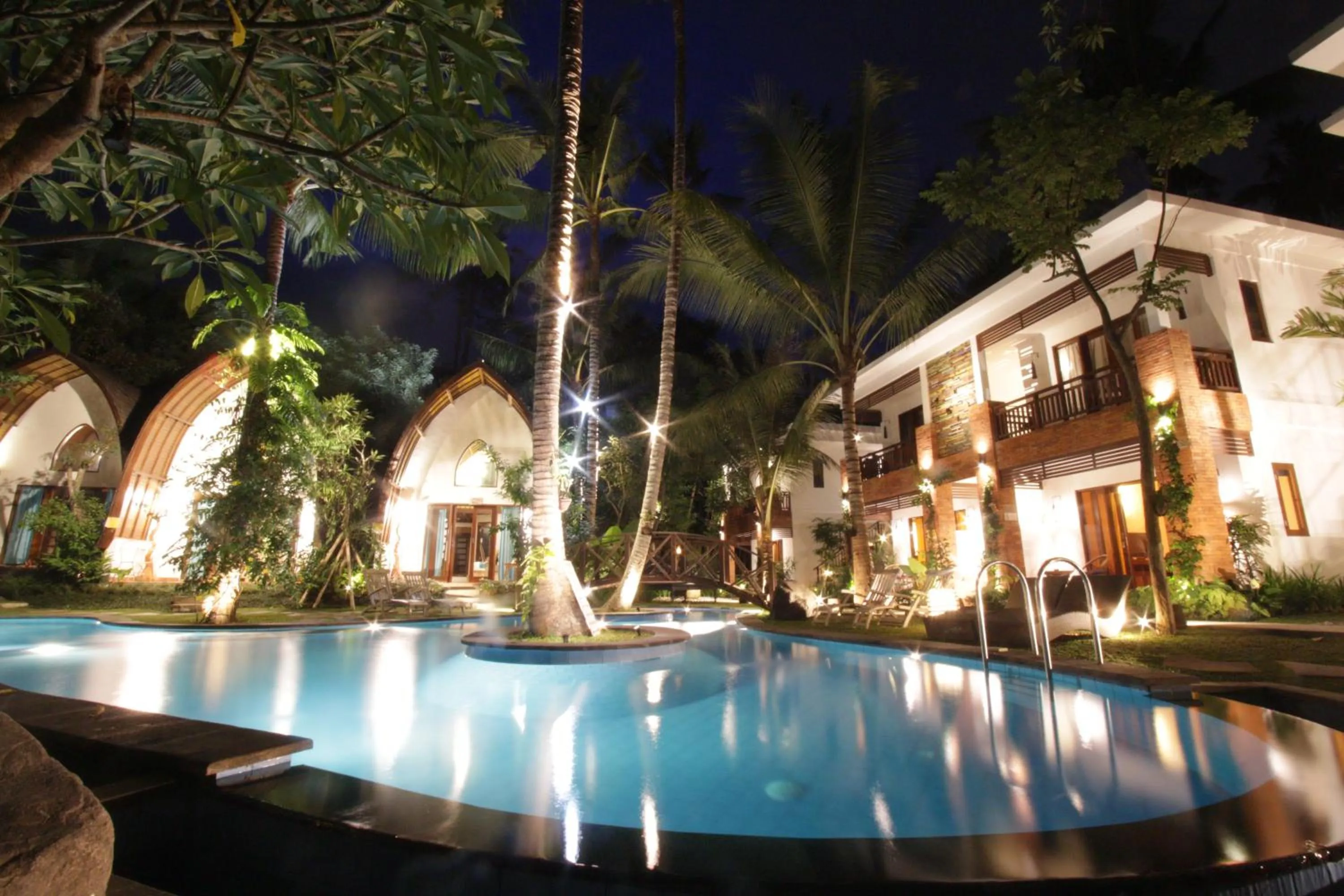 Garden in Green Bird Villa