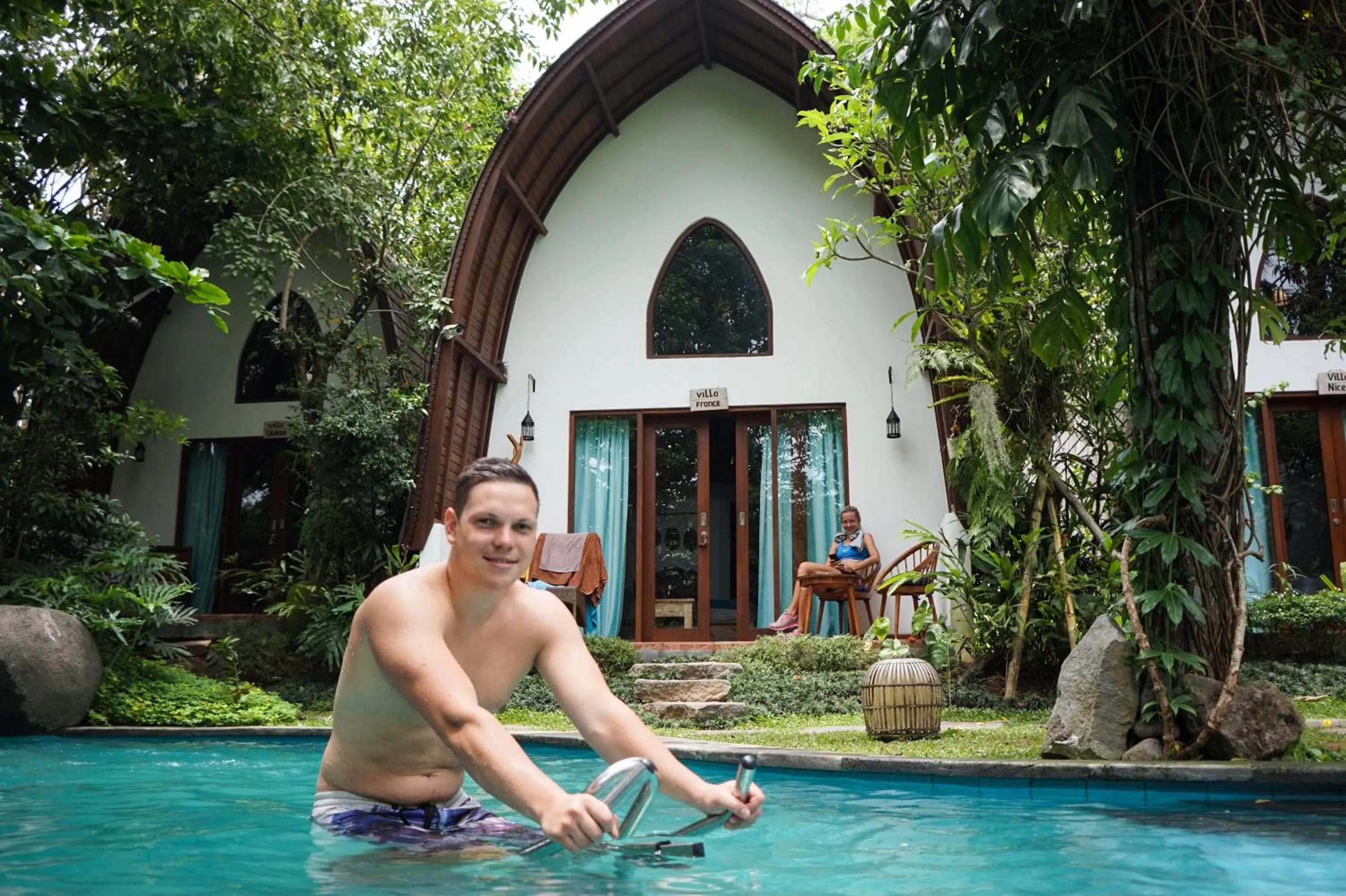 Cycling in Green Bird Villa