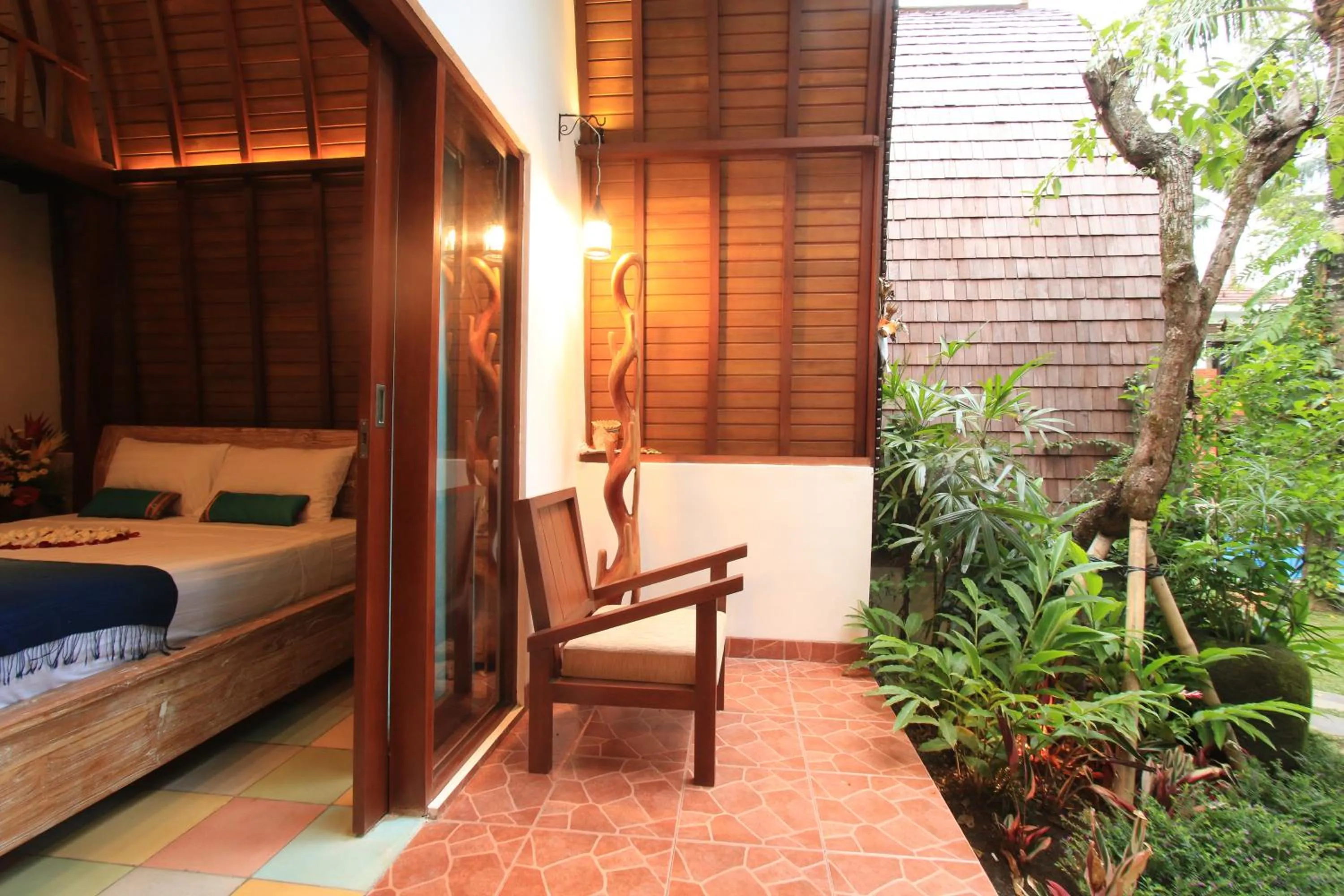 Balcony/Terrace, Bed in Green Bird Villa