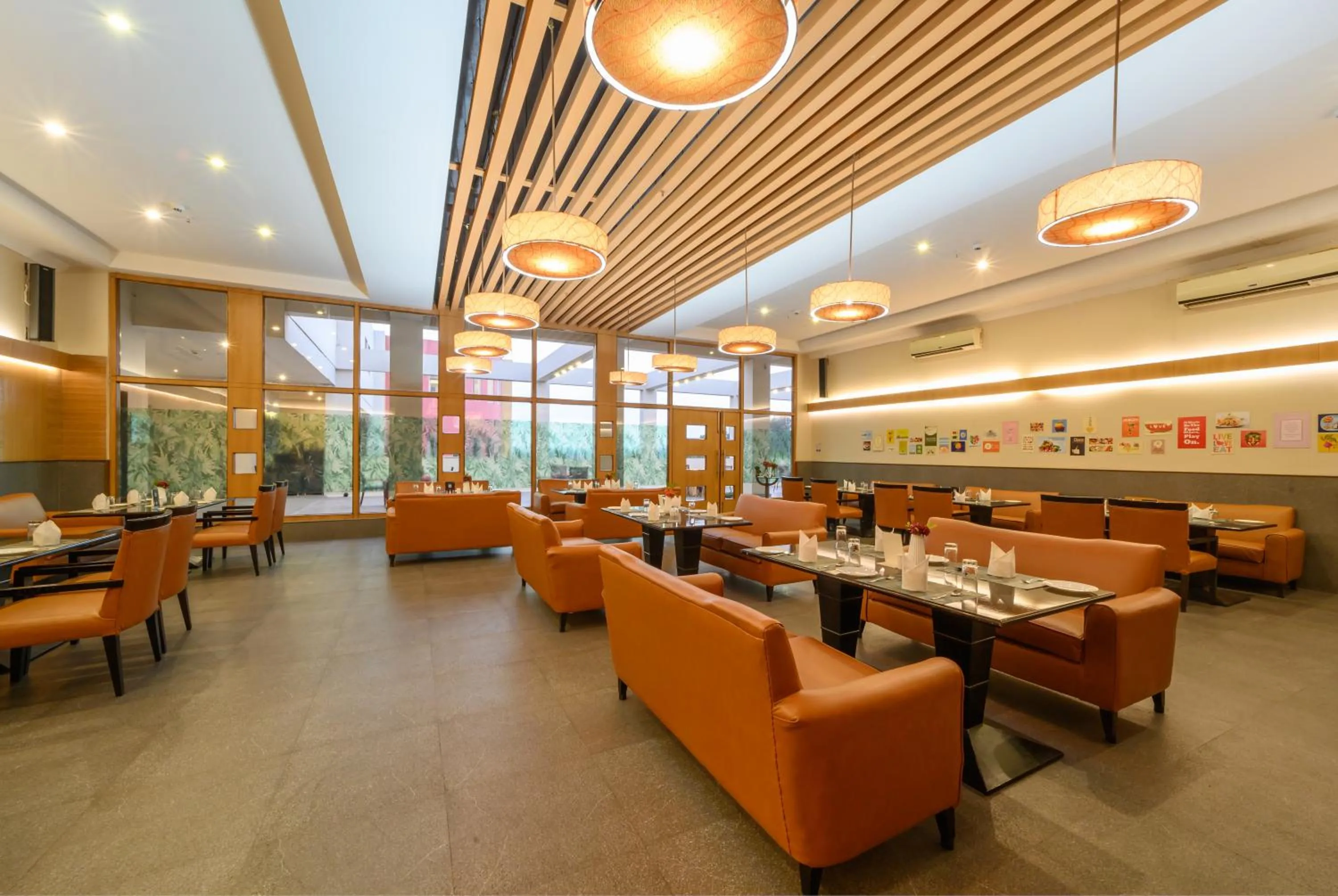 Restaurant/places to eat in Sinclairs Burdwan