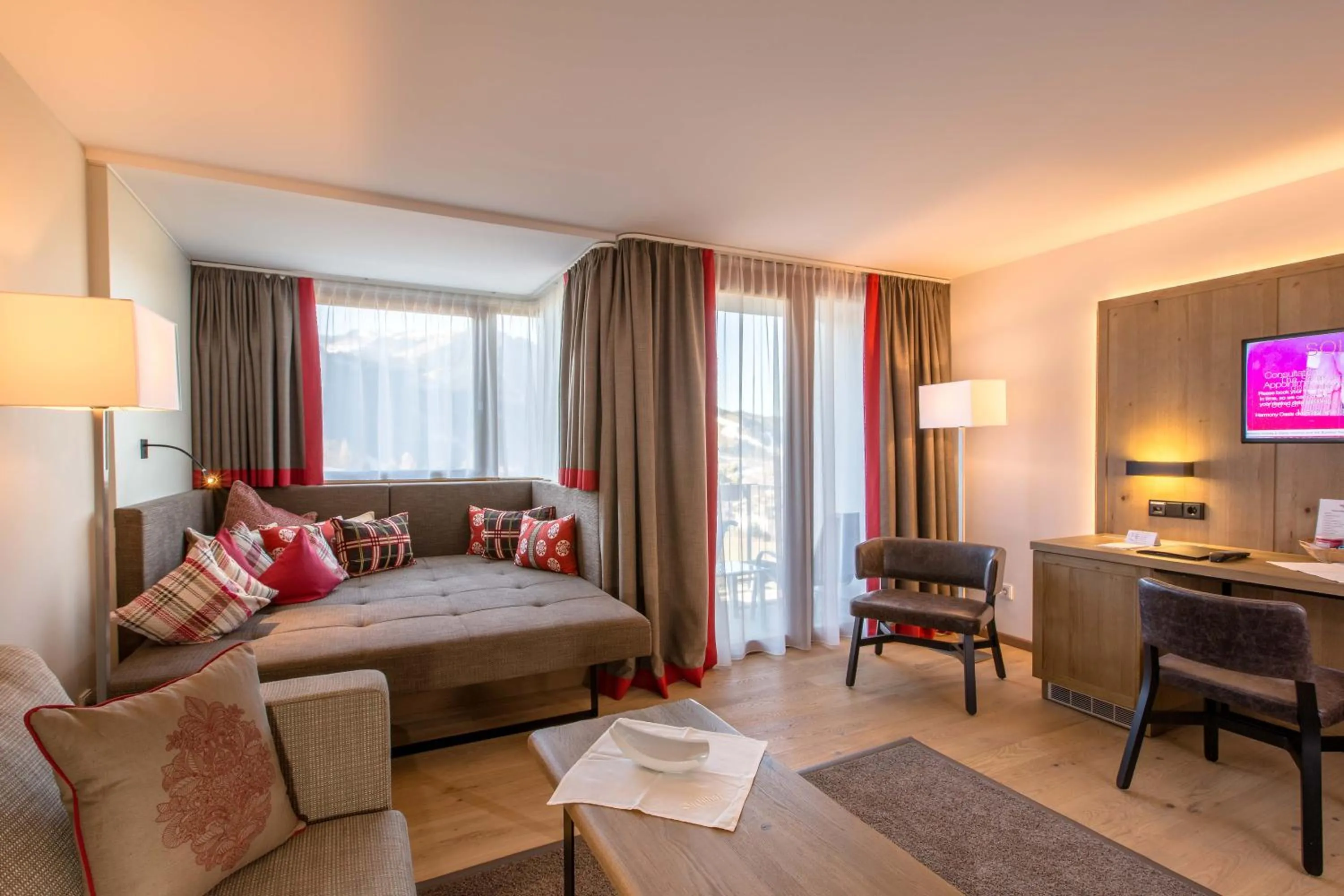 Photo of the whole room, Bed in Sport-Wellnesshotel Bichlhof