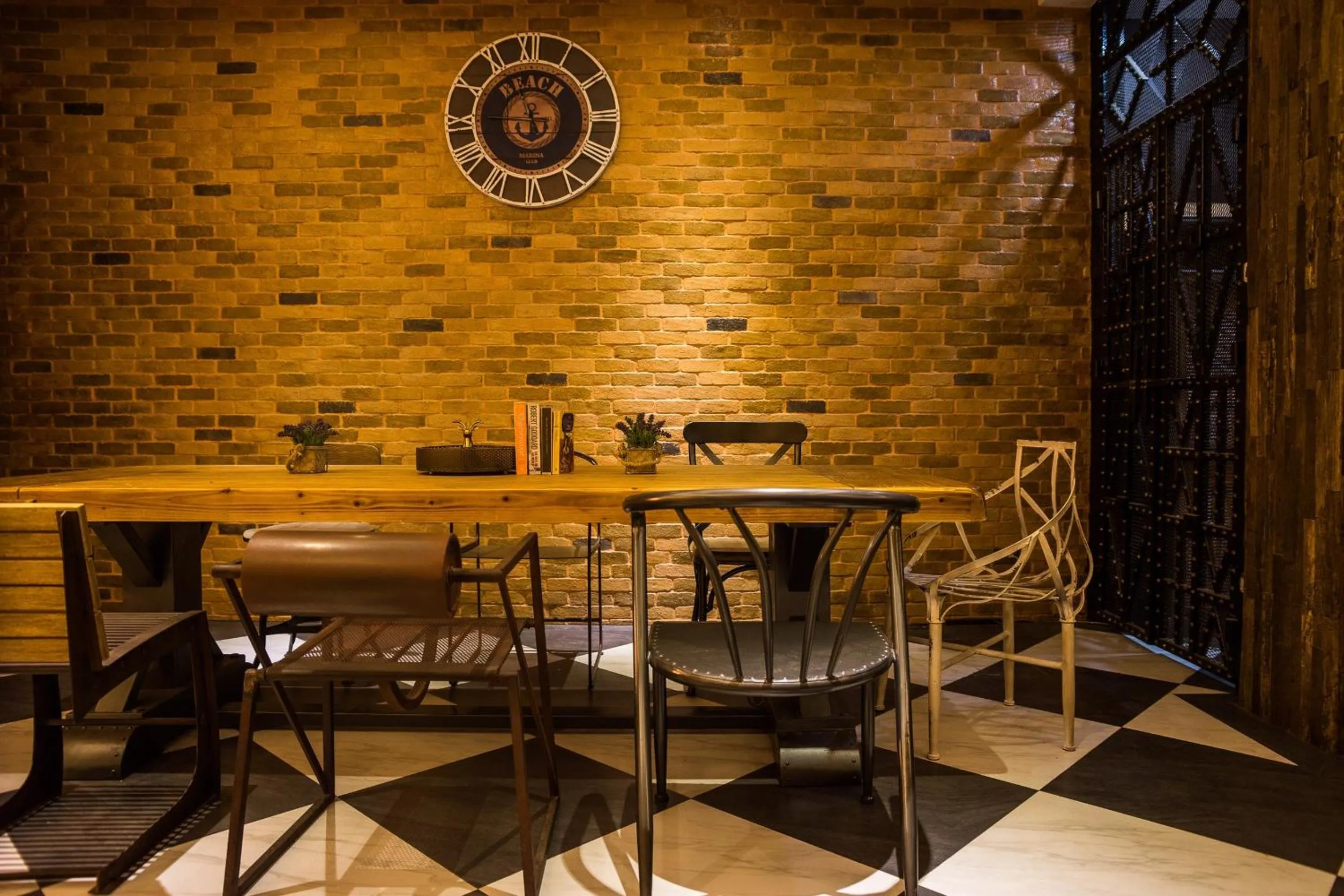 Decorative detail in Nonze Hostel