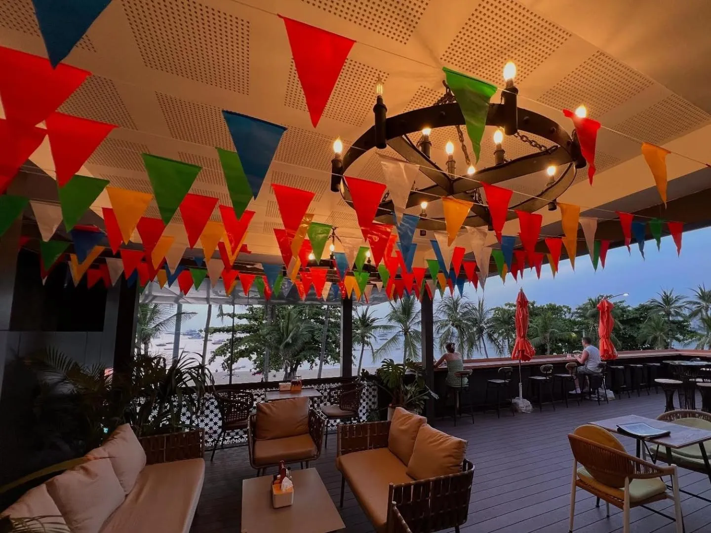 Restaurant/places to eat in Nonze Hostel