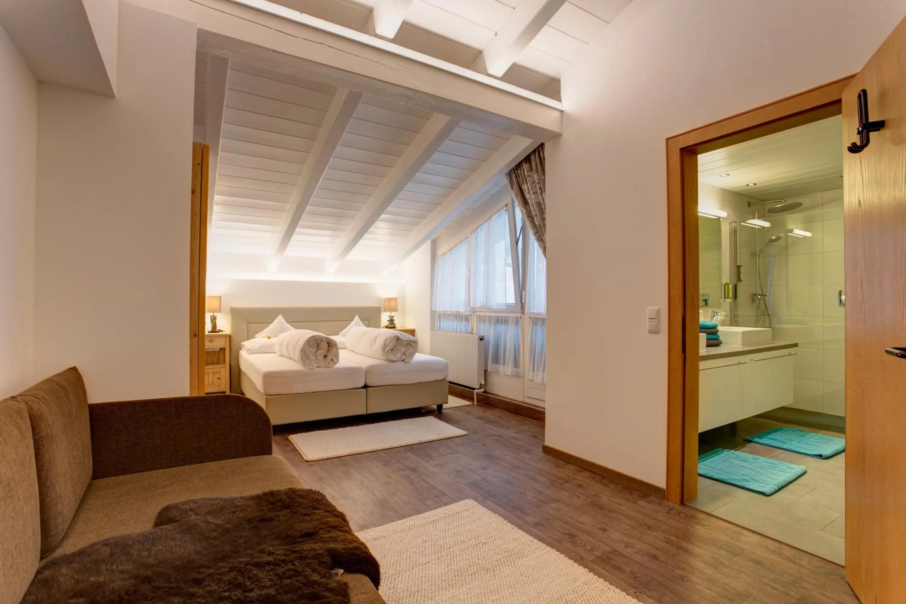 Bed in AmDorfplatzSuites B&B- Adultsfriendly