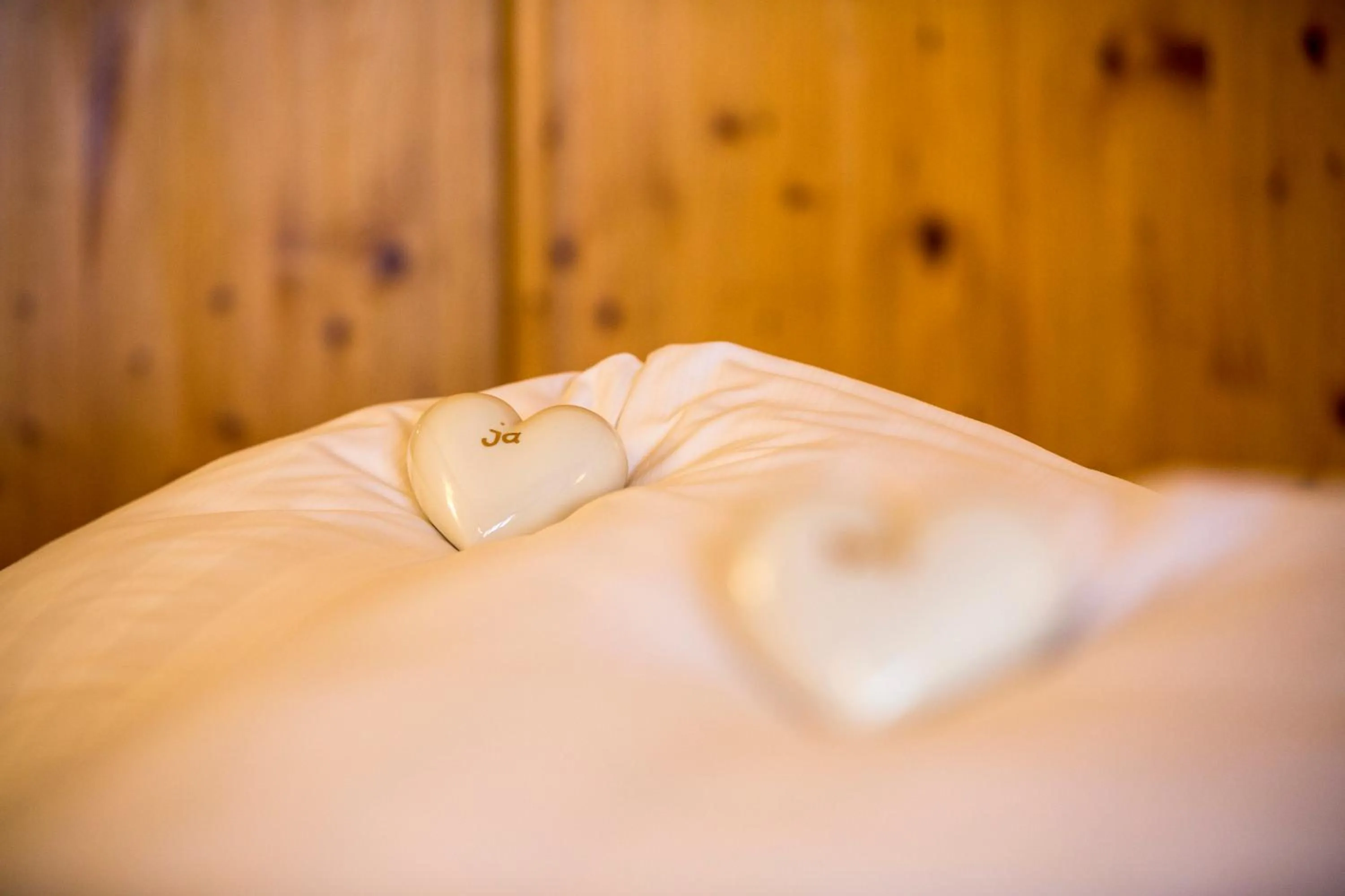 Bed in AmDorfplatzSuites B&B- Adultsfriendly