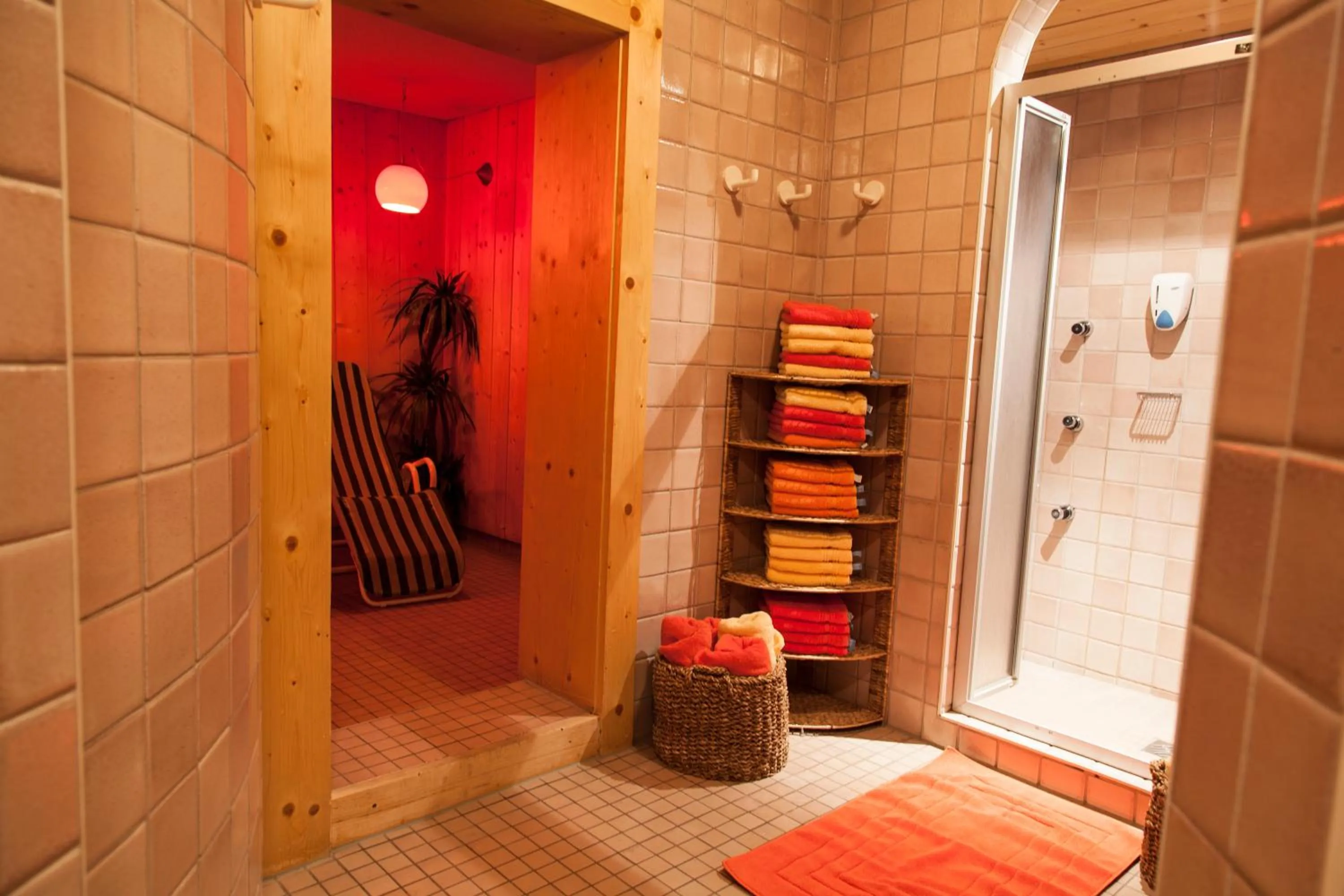 Spa and wellness centre/facilities in AmDorfplatzSuites B&B- Adultsfriendly